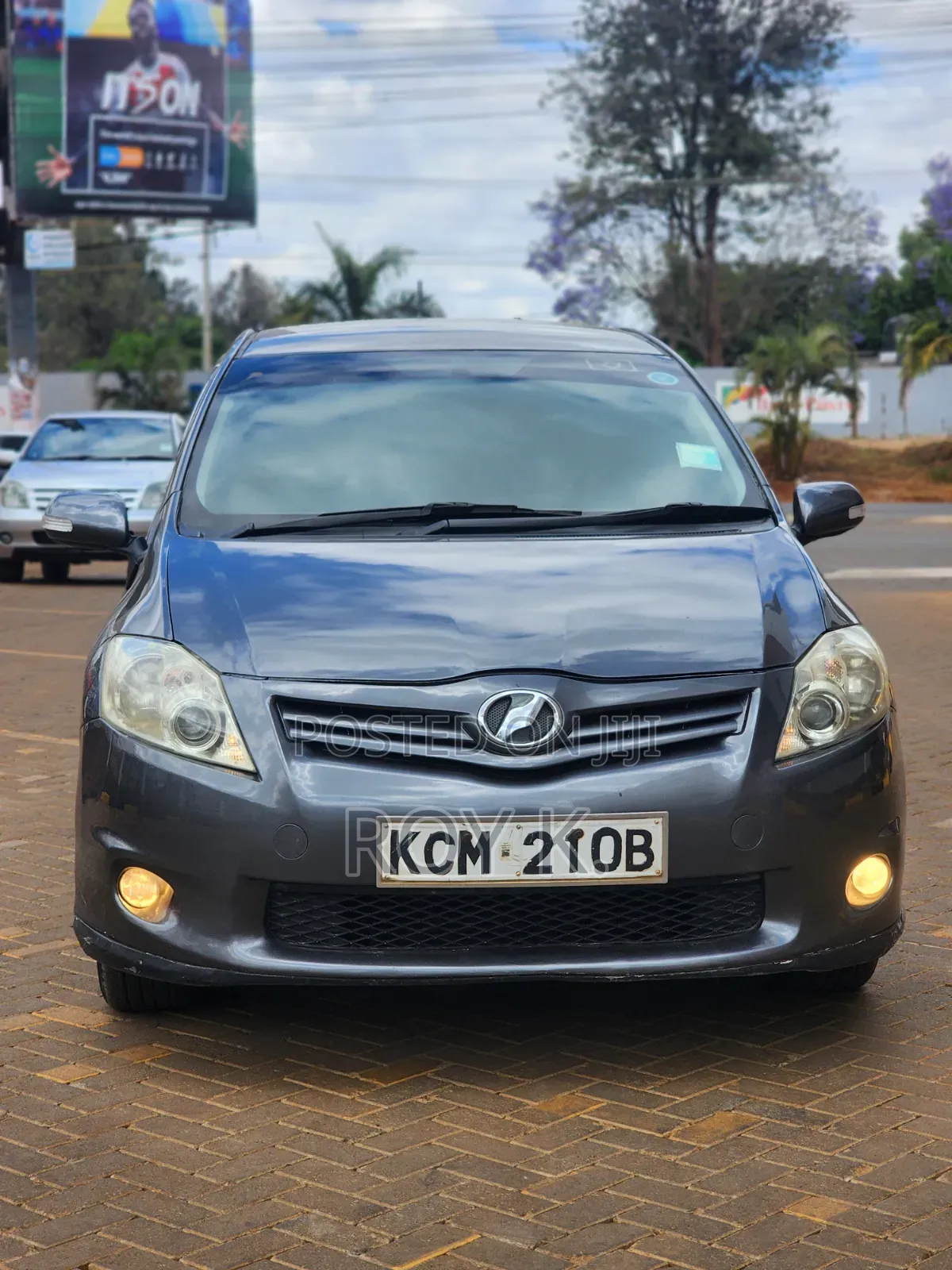 Toyota Auris 2010 Gray