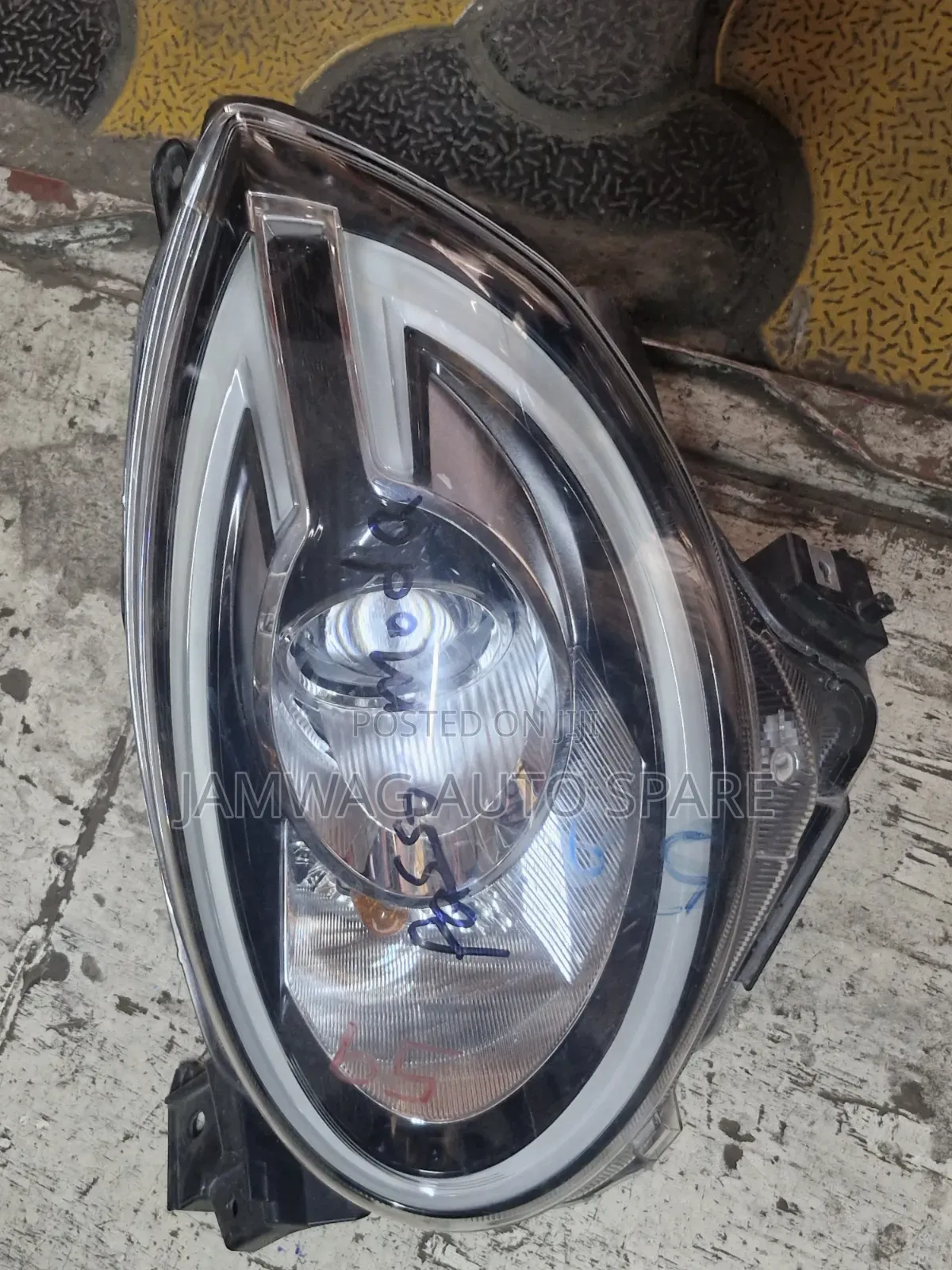 Toyota Passo Moda Xenon Headlight LHS