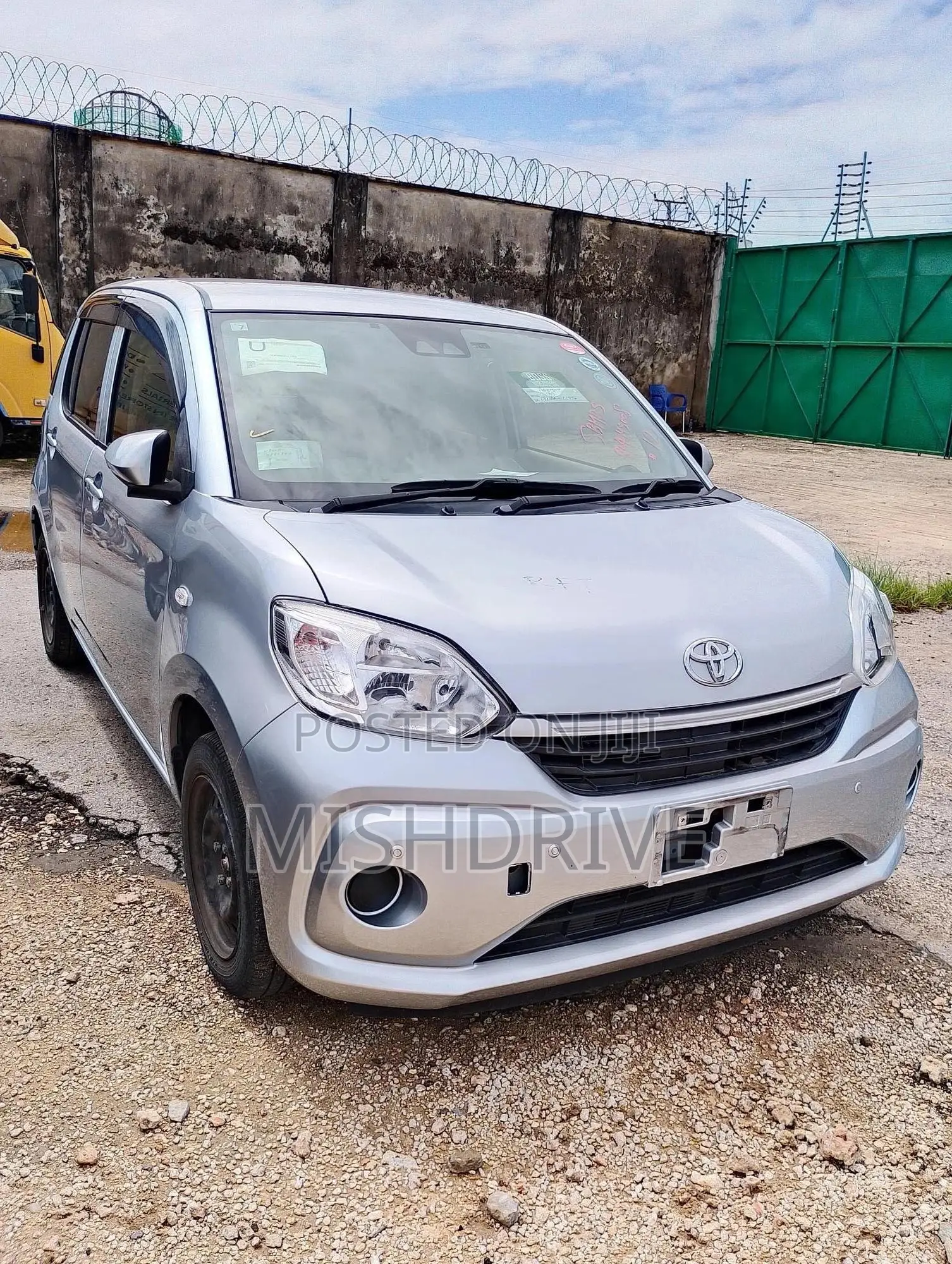 Toyota Passo 1.0 FWD 2020 Silver