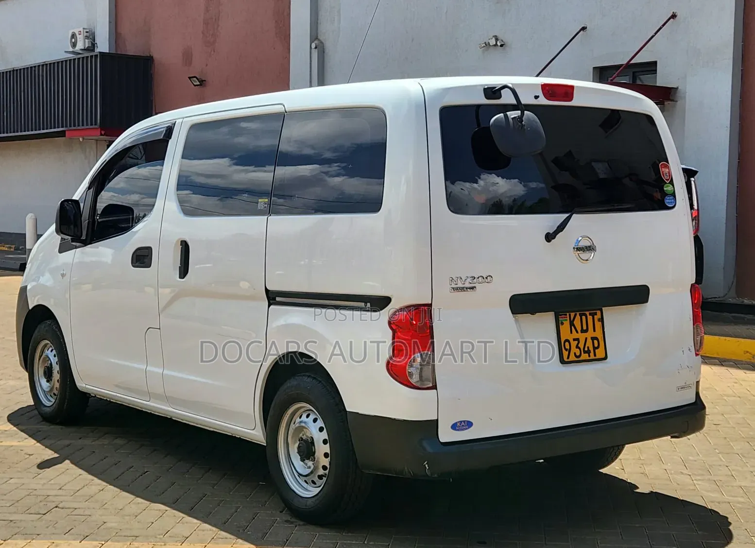 Nissan NV350 2018 White