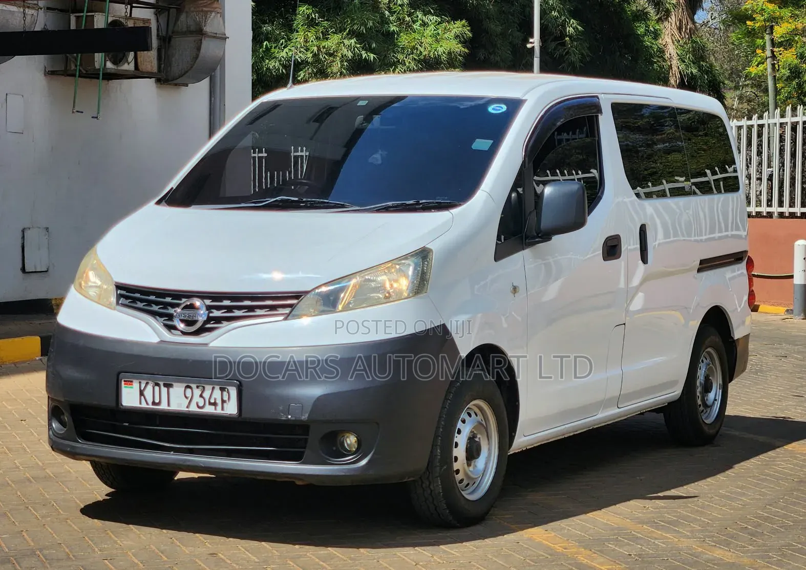 Nissan NV350 2018 White