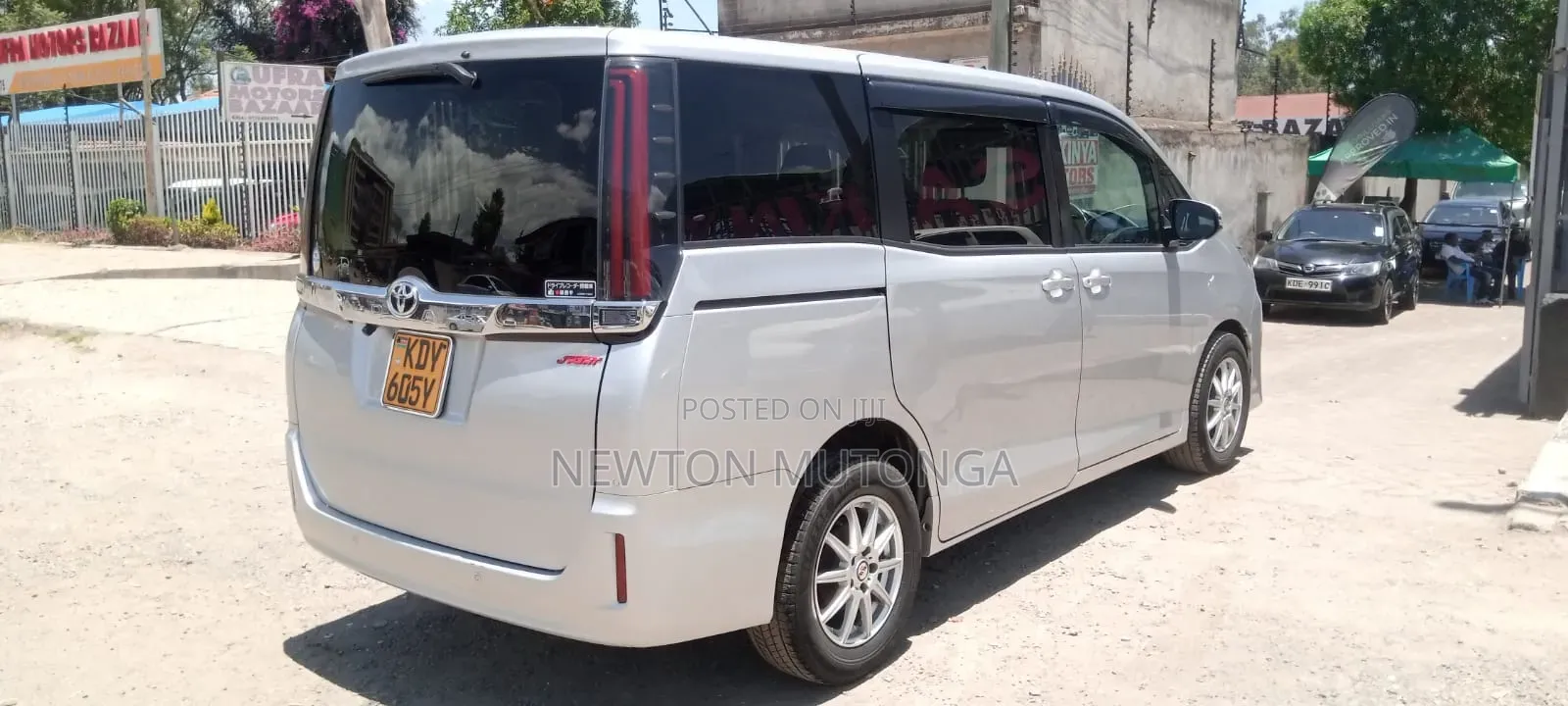 Toyota Noah 2.0 FWD (7 Seater) 2020 Silver