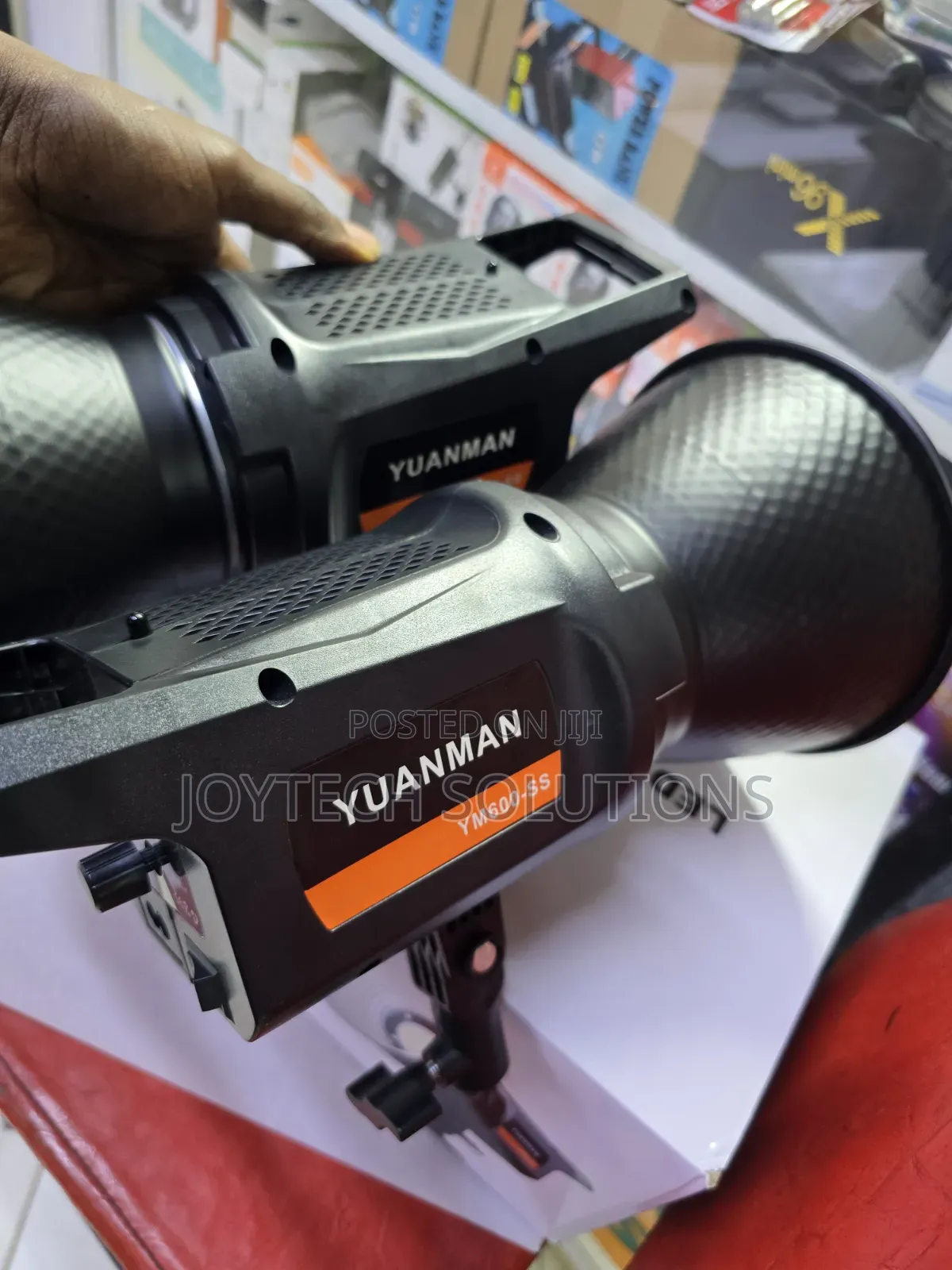 YUANMAN YM600-SS Professional Photography Studio Light With Stand
