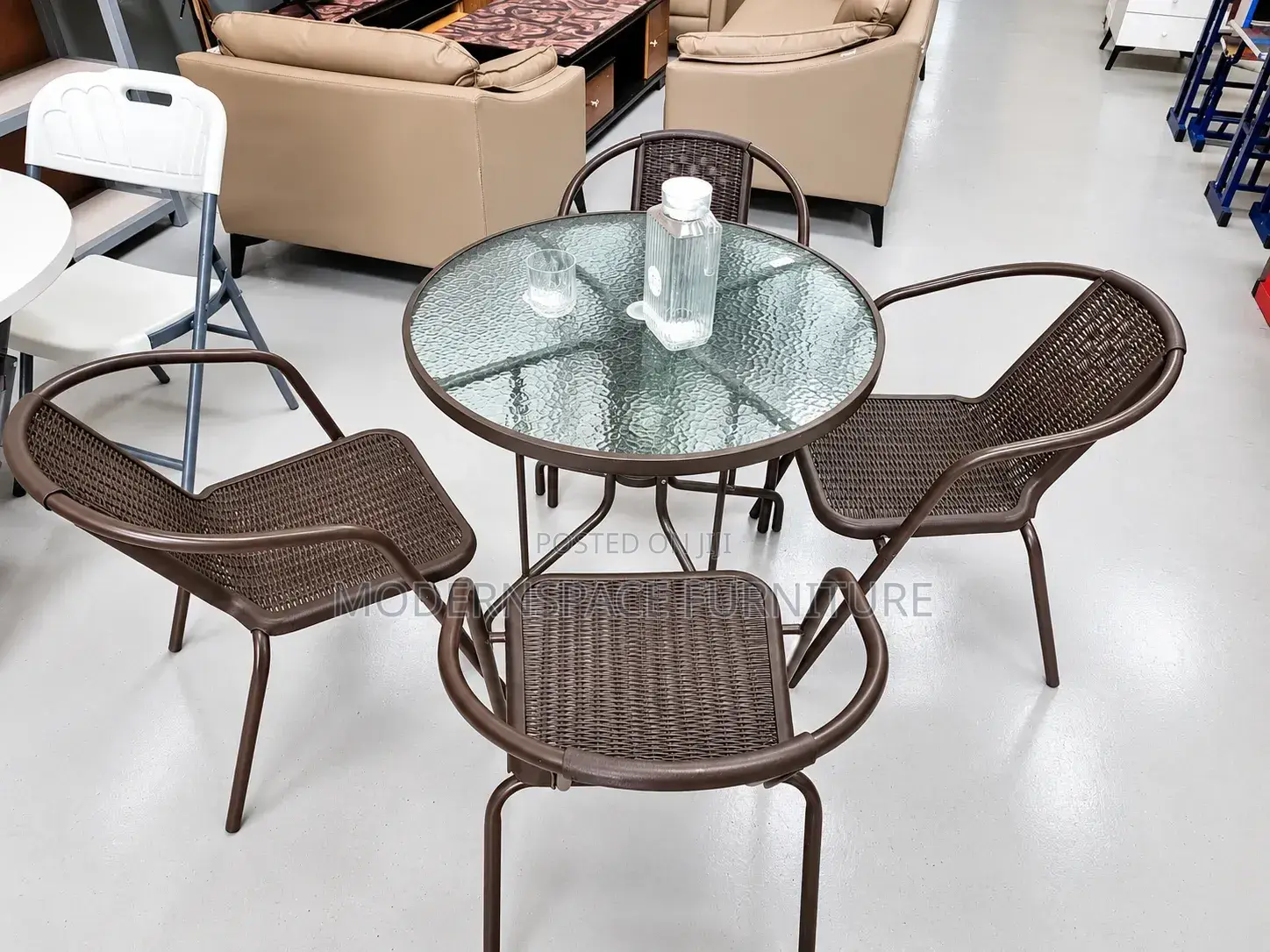 Brown Outdoor Dining Set – 4 Seater
