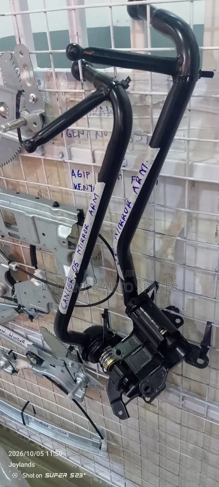 Mitsubishi and Isuzu Side Mirror Arms