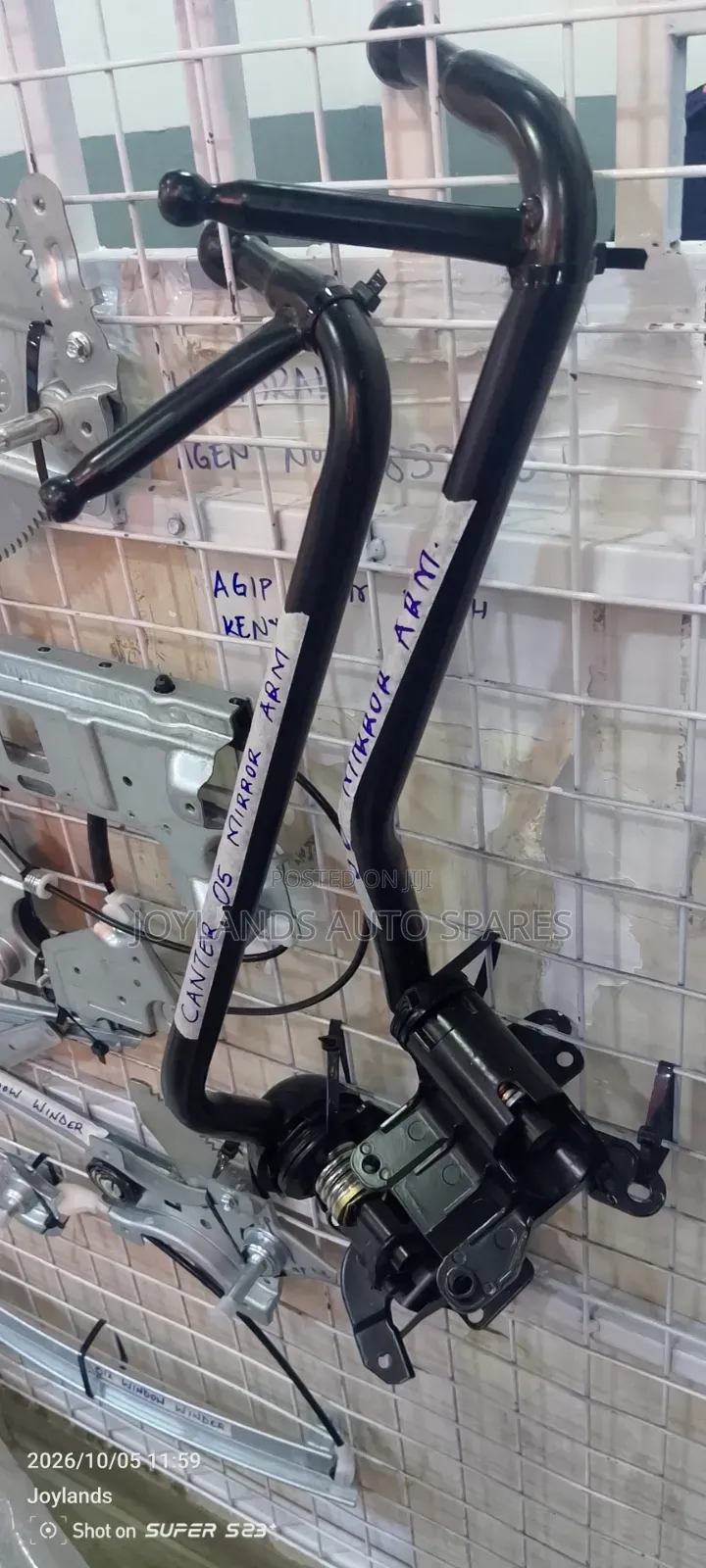 Mitsubishi and Isuzu Side Mirror Arms