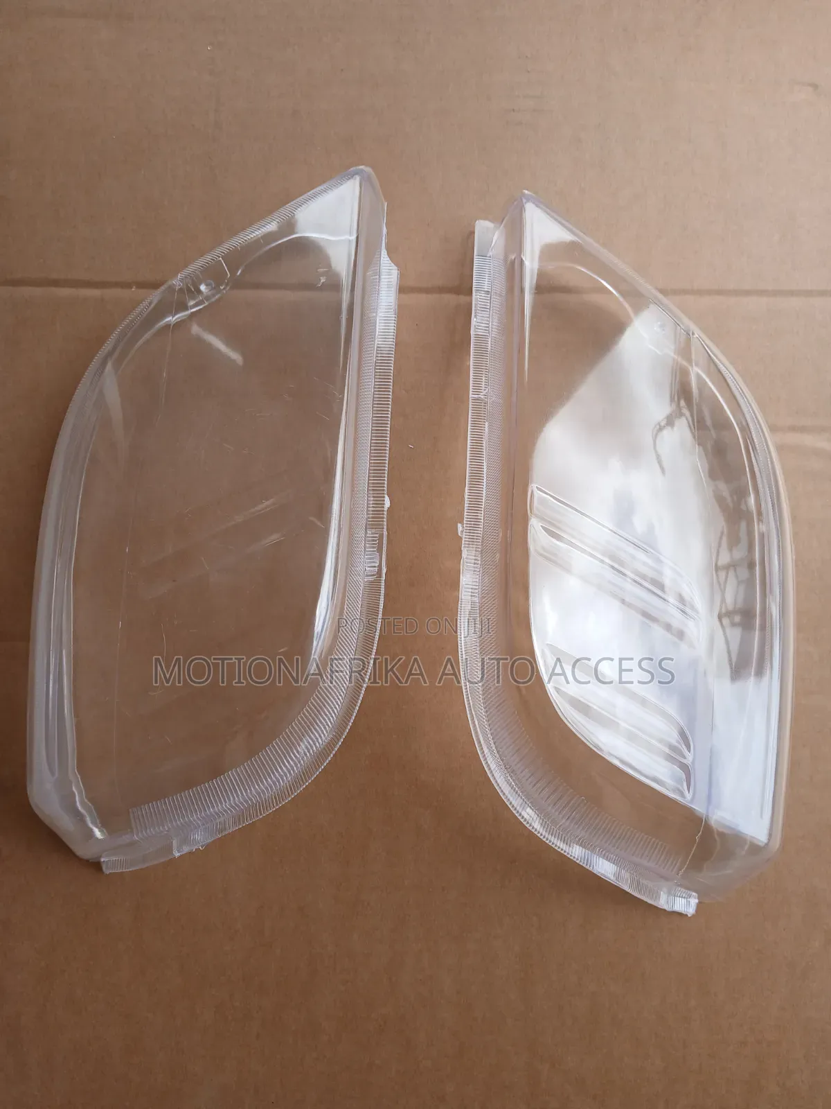 Daihatsu Mira Taillamp Lens