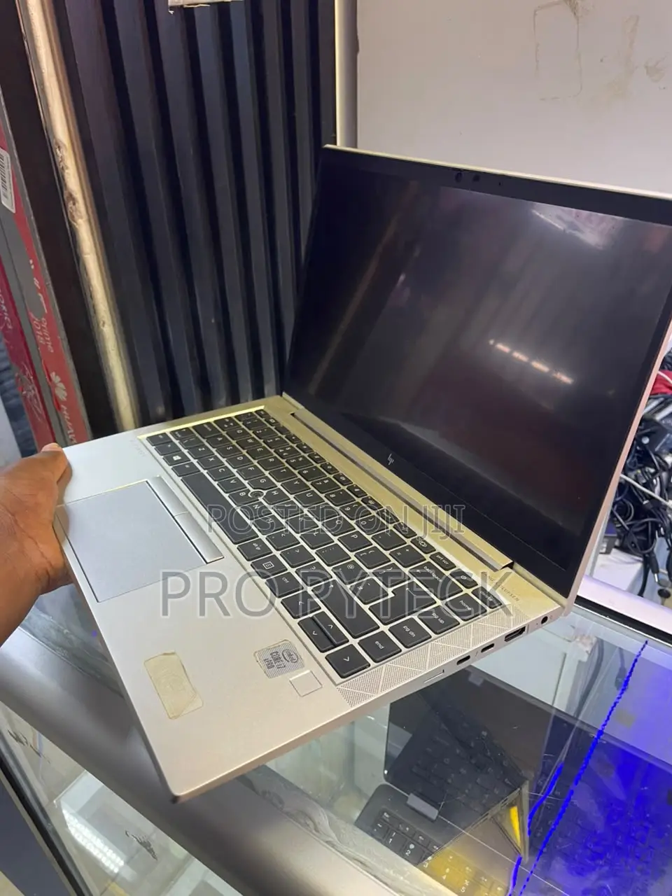 Laptop HP EliteBook 830 G8 16GB Intel Core i7 SSD 512GB