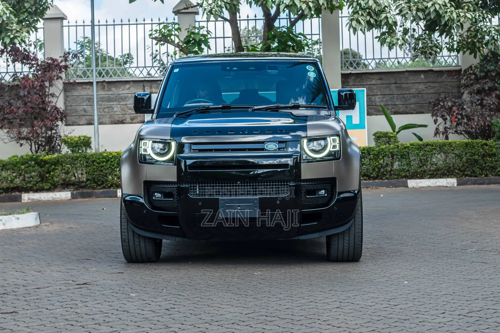 Land Rover Defender 2022 Brown