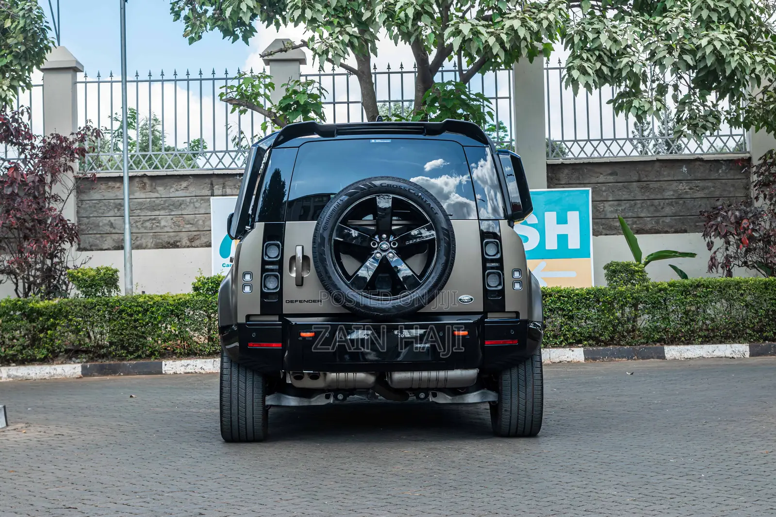 Land Rover Defender 2022 Brown