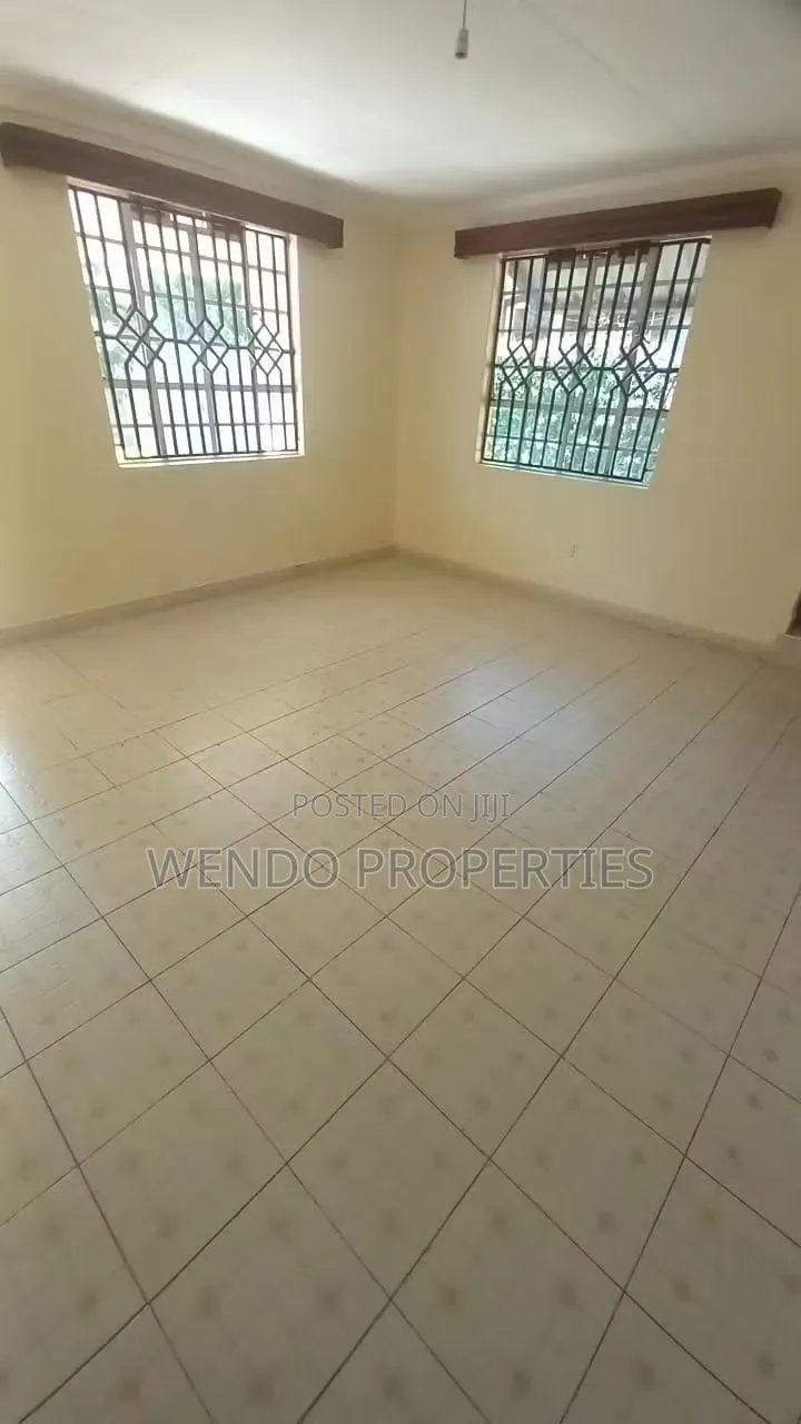 3bdrm Bungalow in Ngong CBD for rent