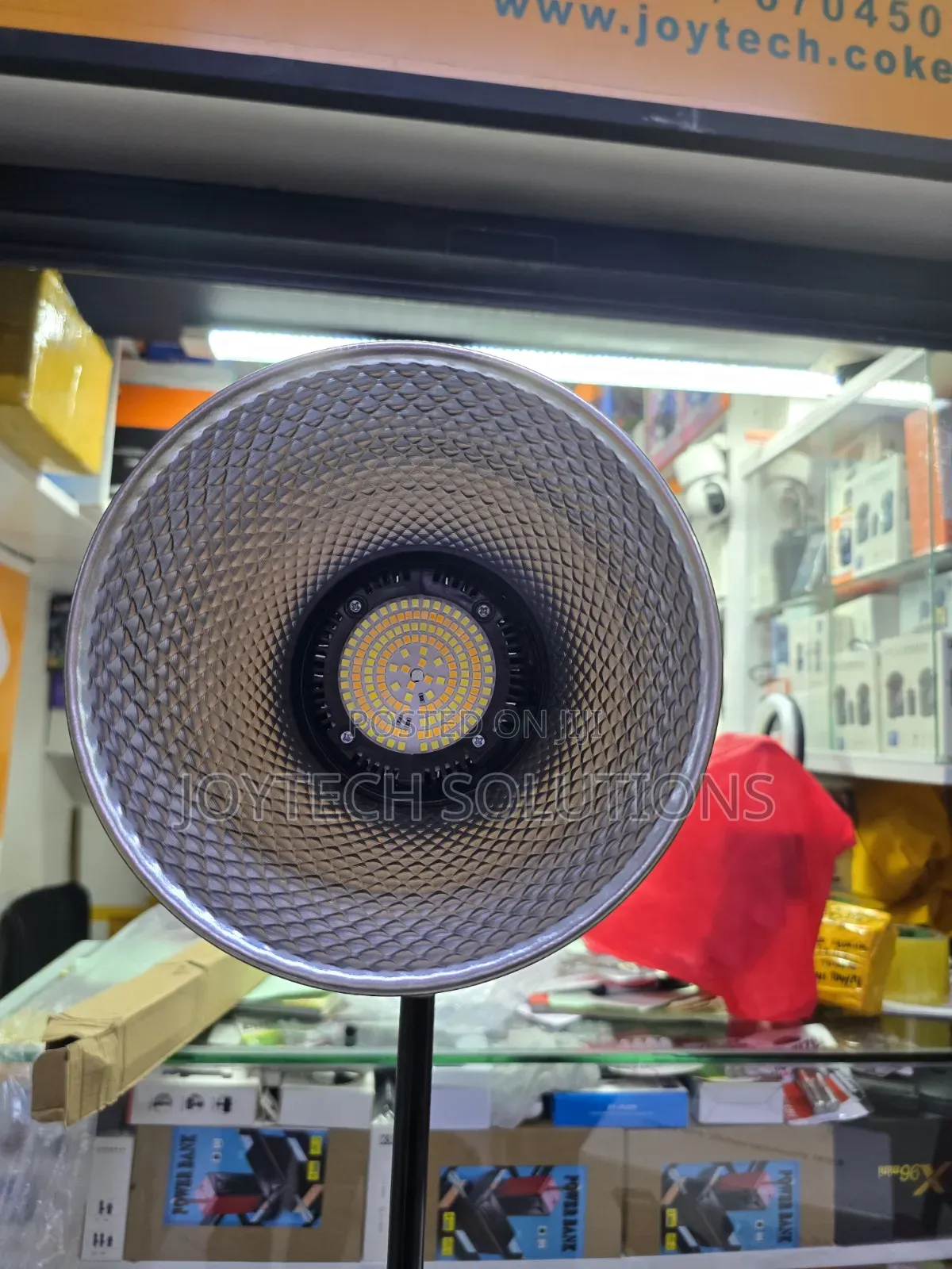 YUANMAN Professional LED Continuous Spotlight for Photo & Video Work