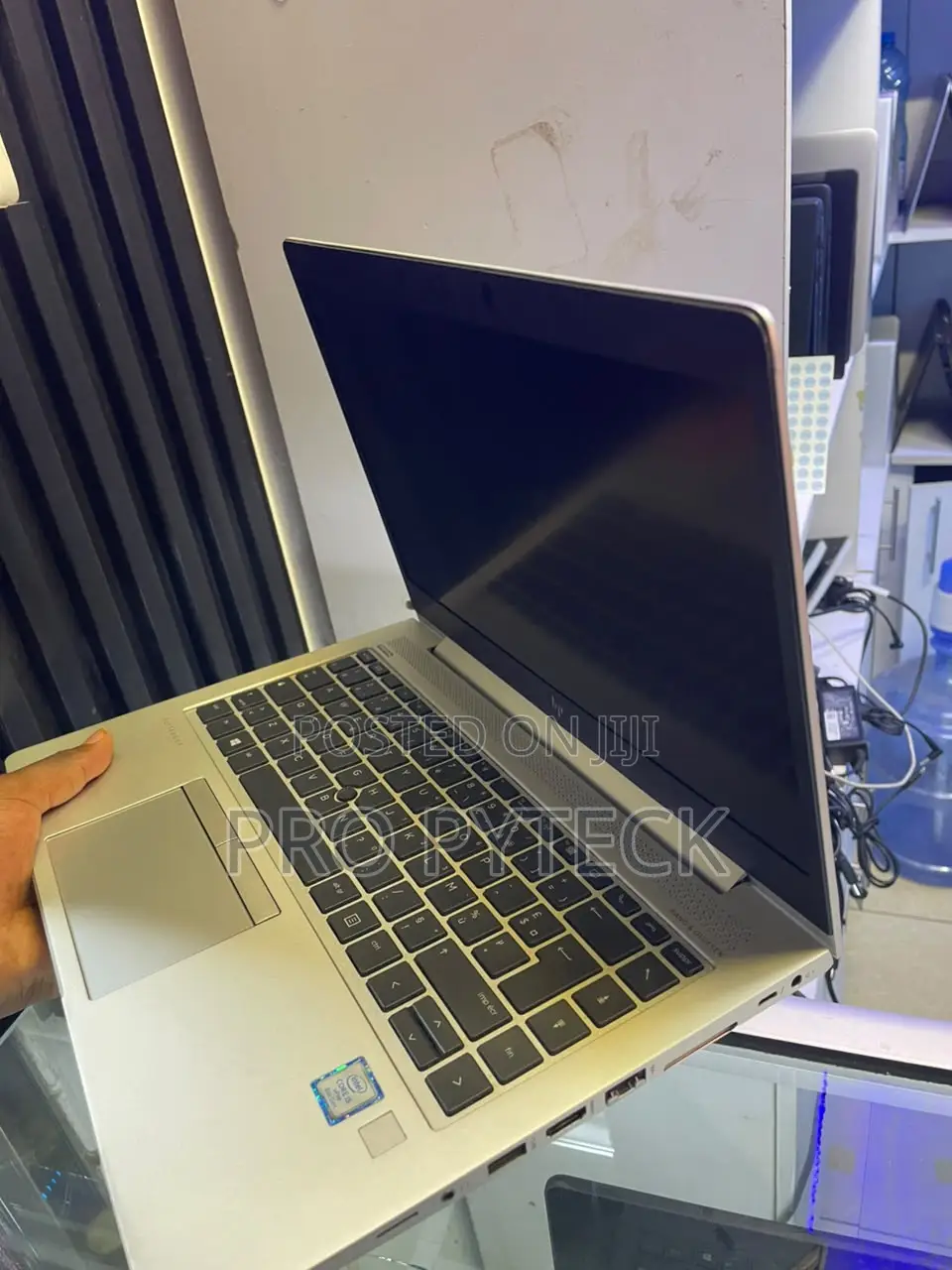 Laptop HP EliteBook 845 G8 8GB AMD Ryzen 7 SSD 256GB