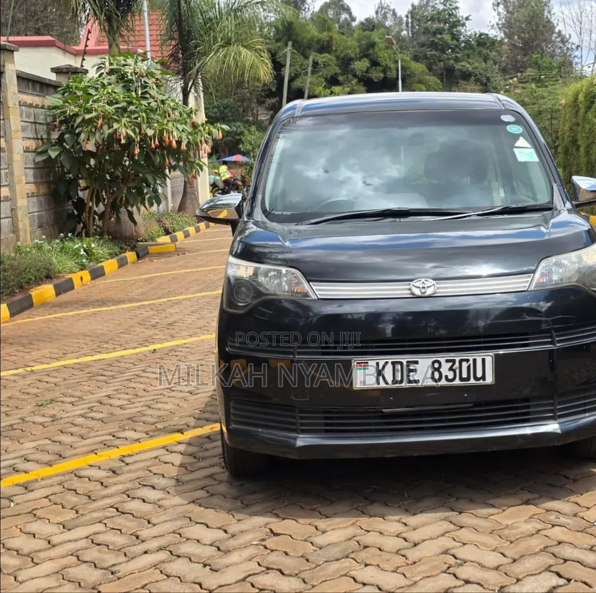 Toyota Spade 2014 Black