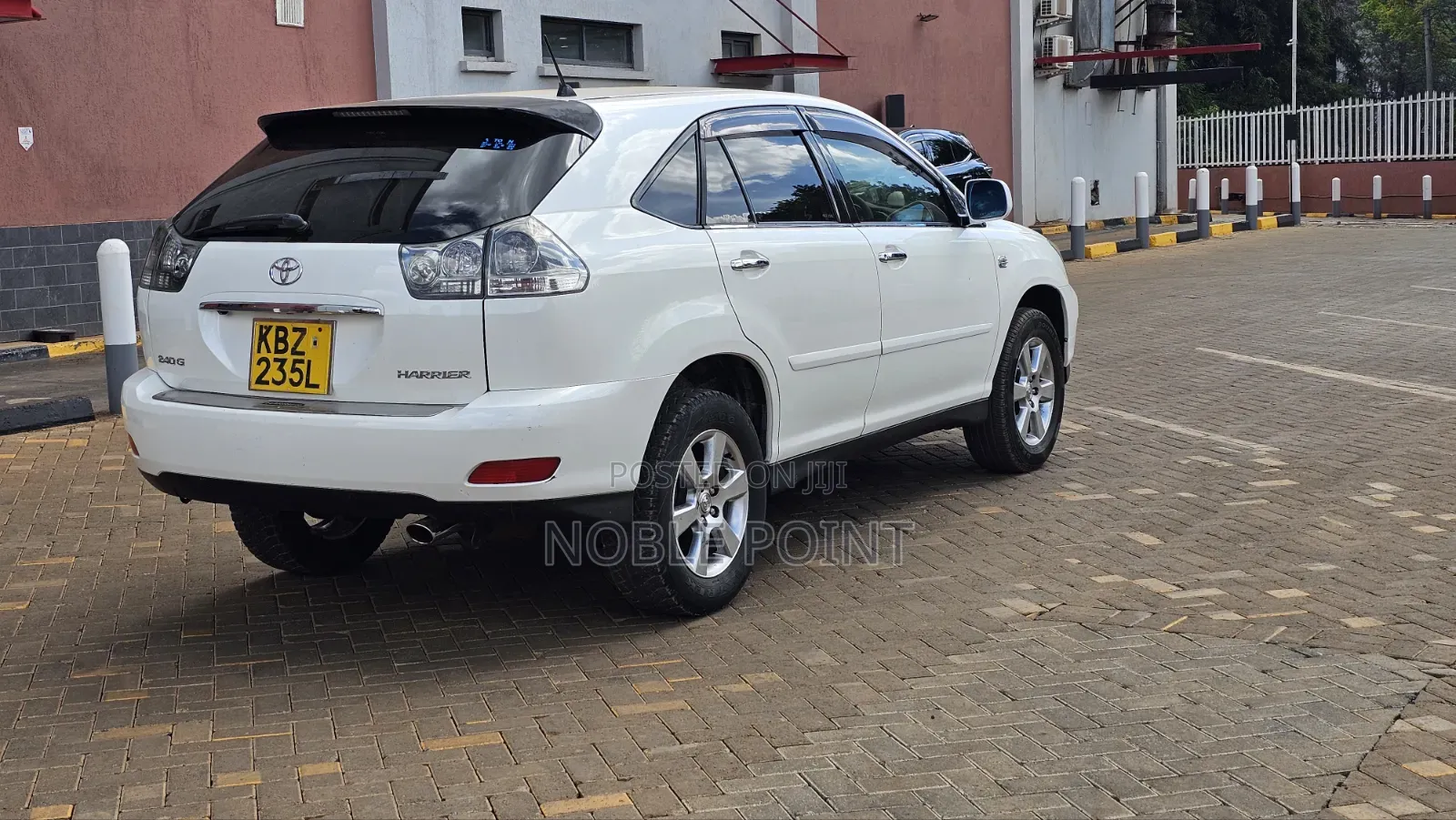 Toyota Harrier 2007 White