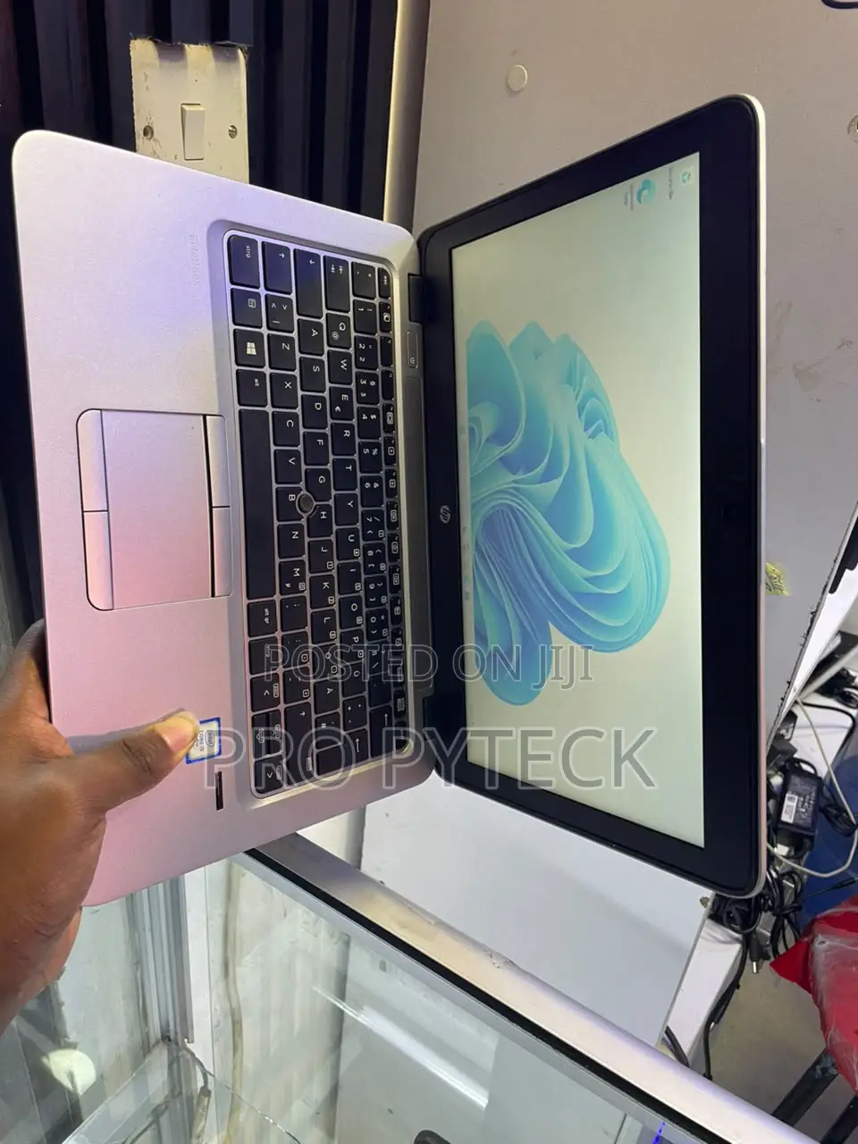 Laptop HP EliteBook 830 G6 8GB Intel Core i5 SSD 256GB