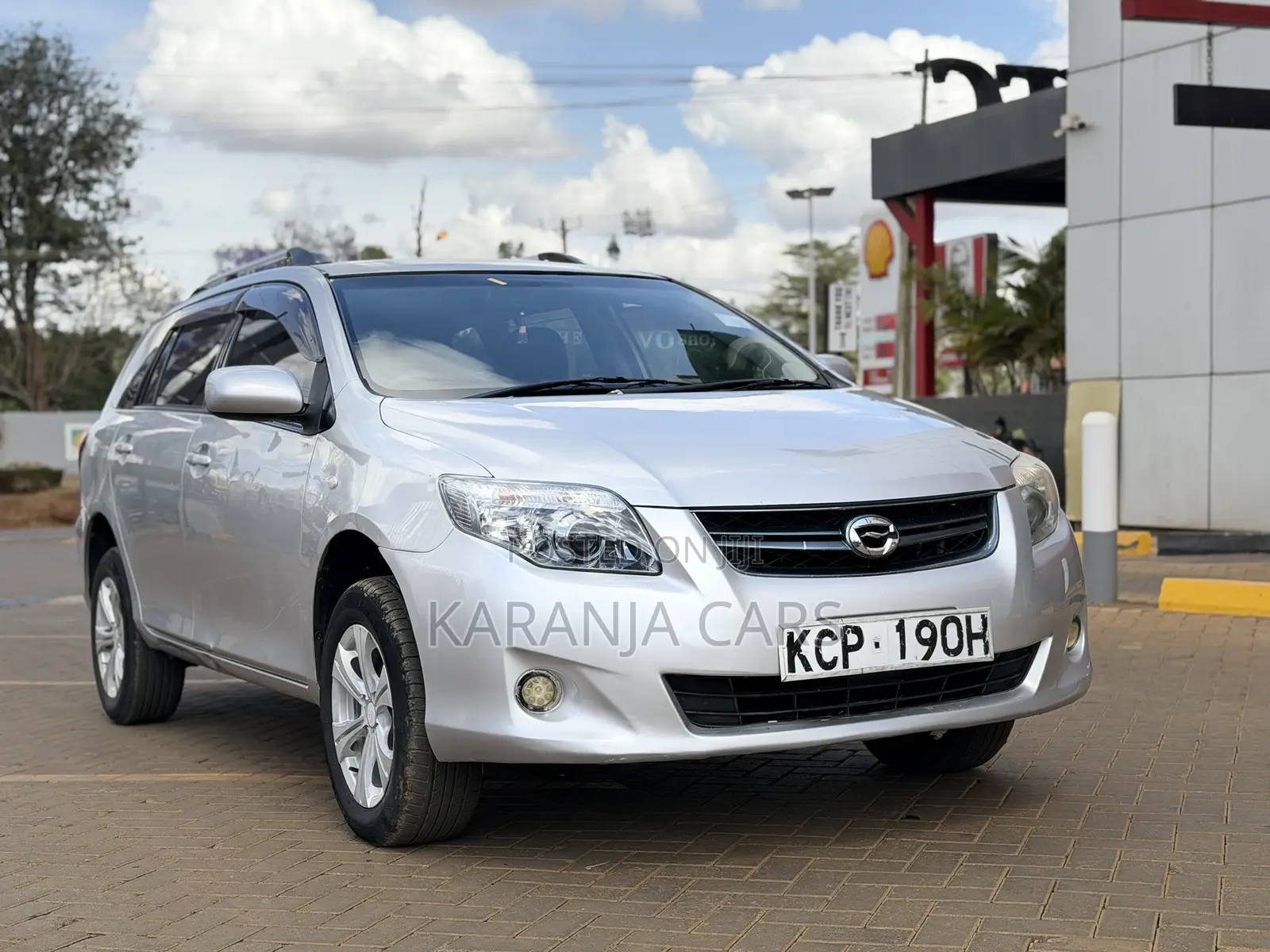 Toyota Corolla Fielder 2010 Silver