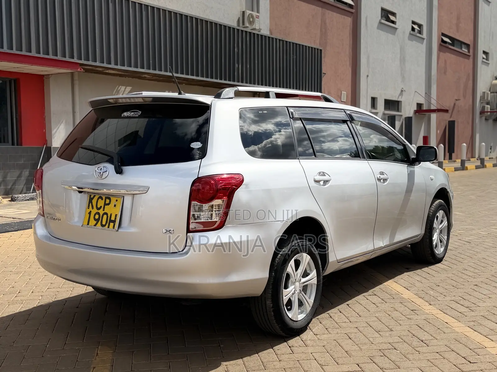 Toyota Corolla Fielder 2010 Silver