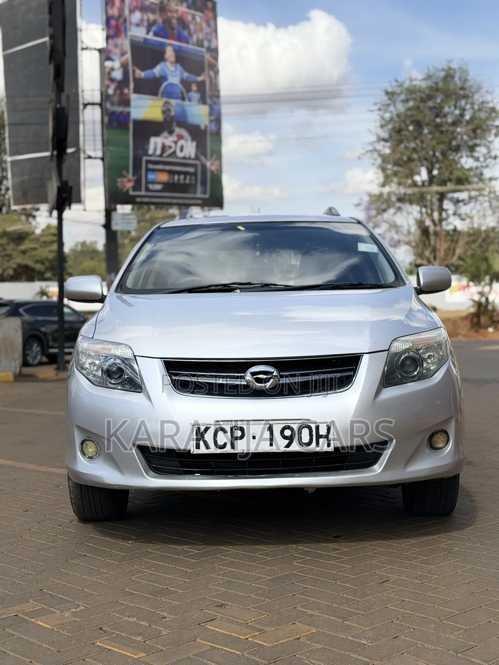 Toyota Corolla Fielder 2010 Silver
