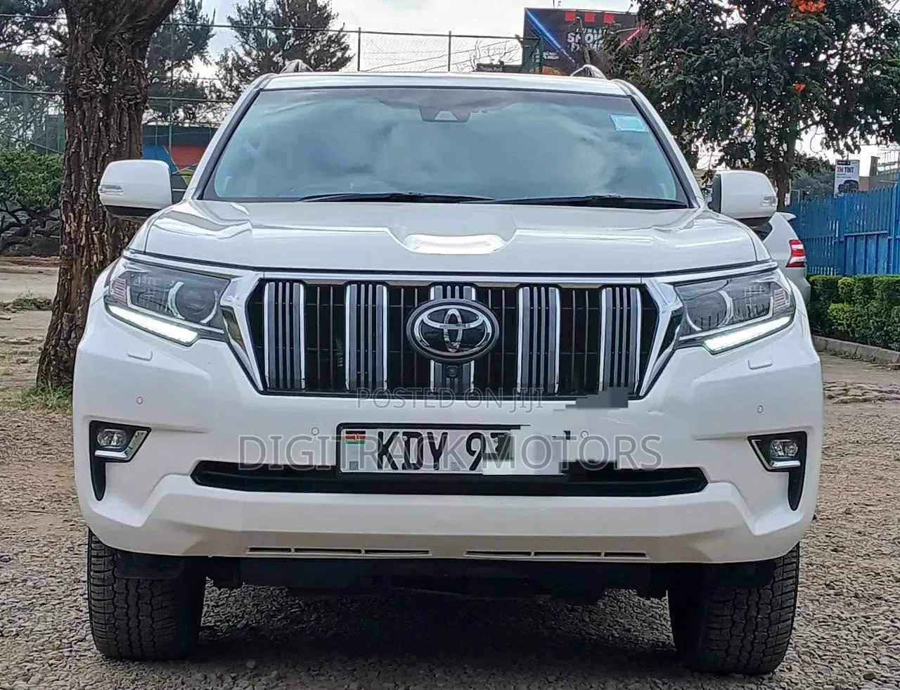 Toyota Land Cruiser Prado 2023 White