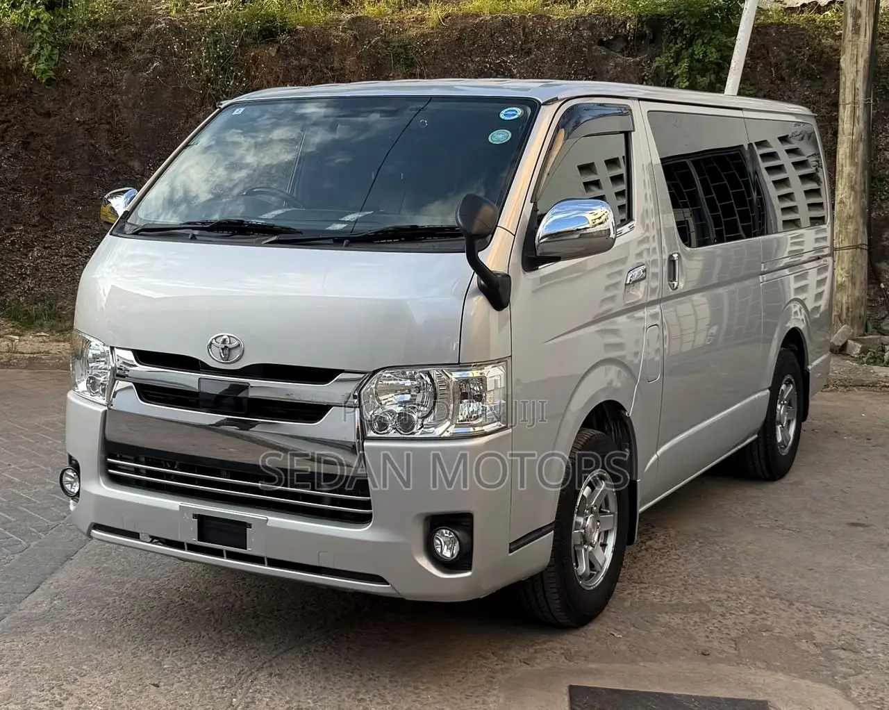 Toyota HiAce 2020 Grey