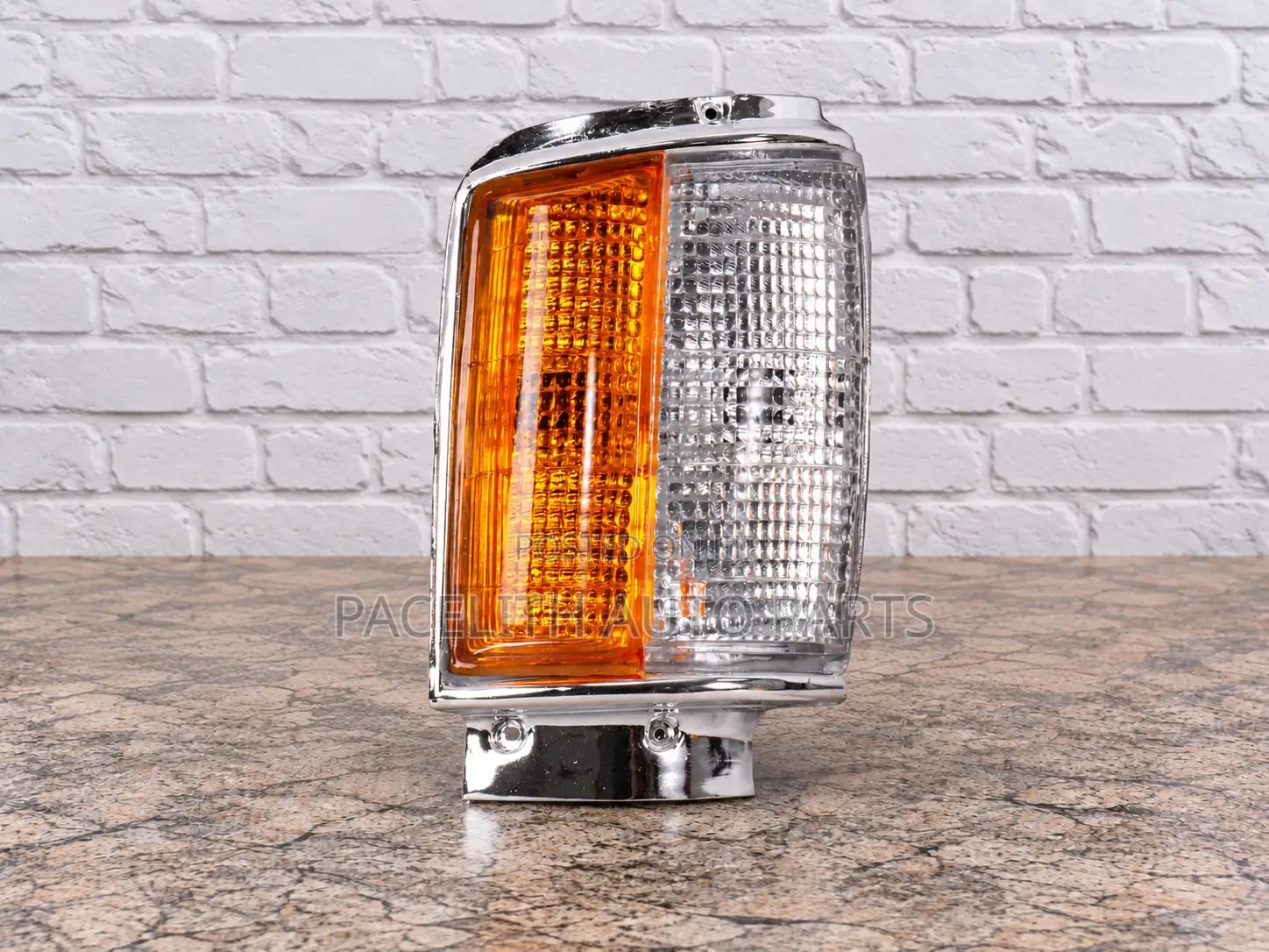 Corner Lamp / Light Toyota Hilux Yn55 65 1984/1987 Pickup Chrome