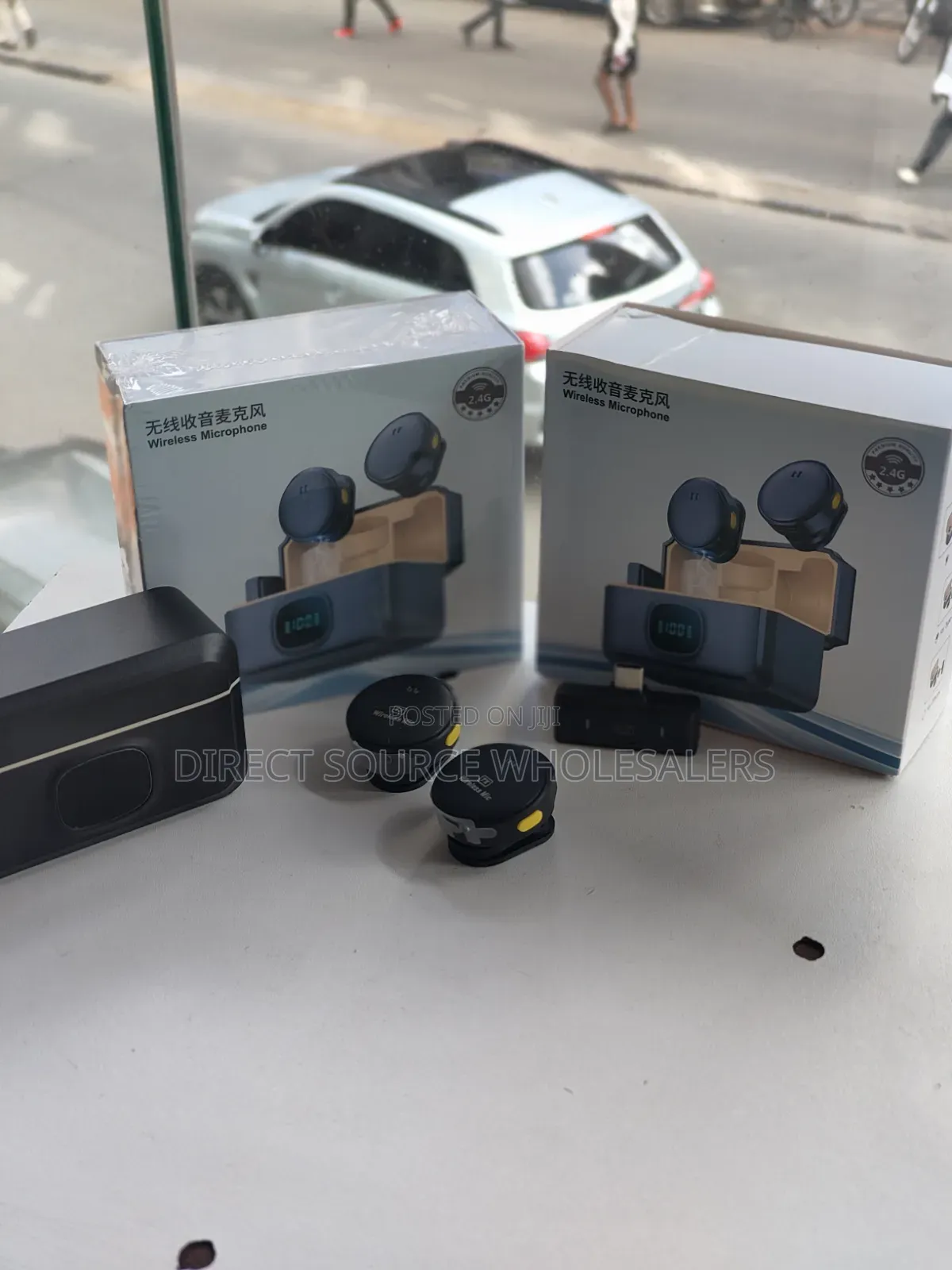The Creator’s Choice: Universal Type-C Twin Lavalier Microphones