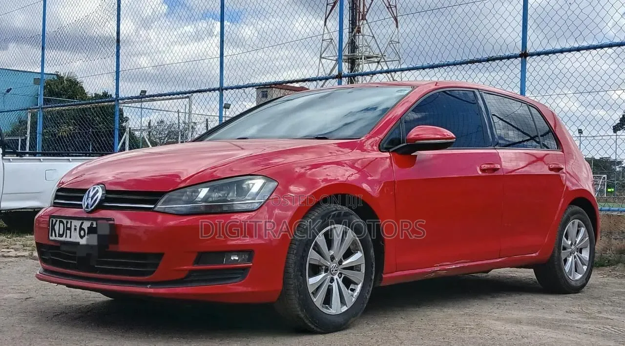 Volkswagen Golf 2015 Red