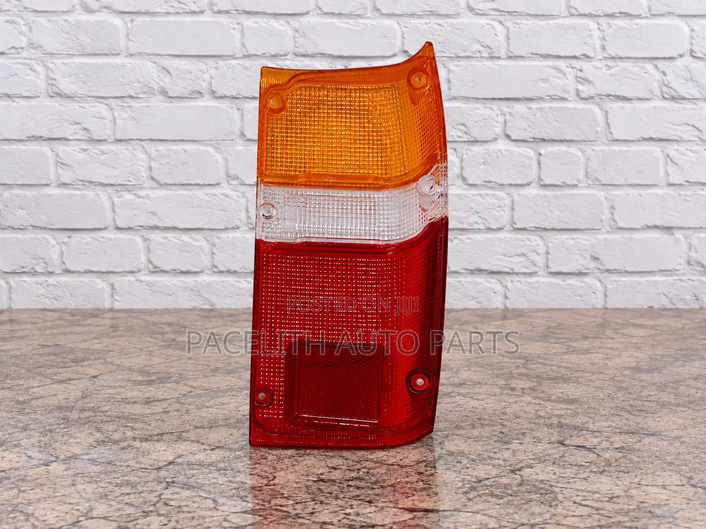 Depo Tail Lens Toyota Hilux Yn55 1984/1985/1986/1987