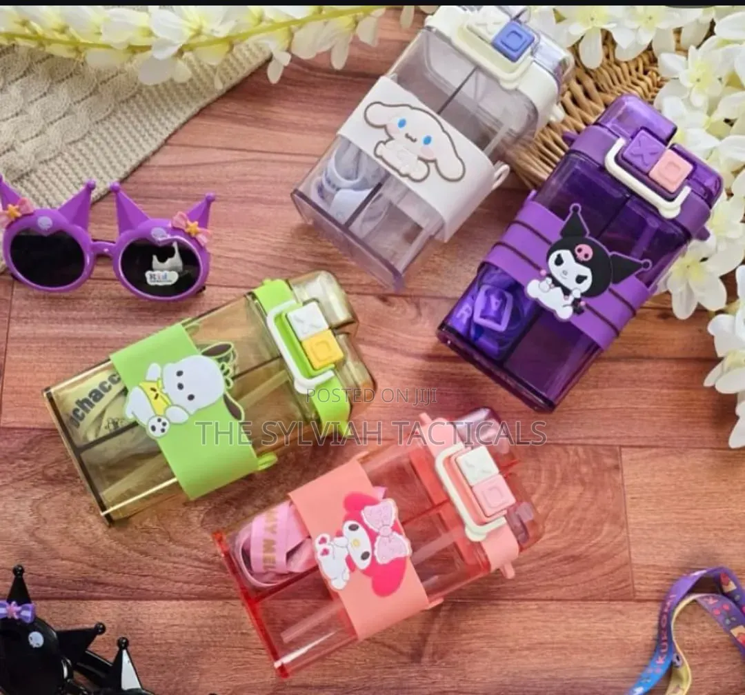 *Partitioned Disney Sanrio Melody & Kuromi Double Drinking Water