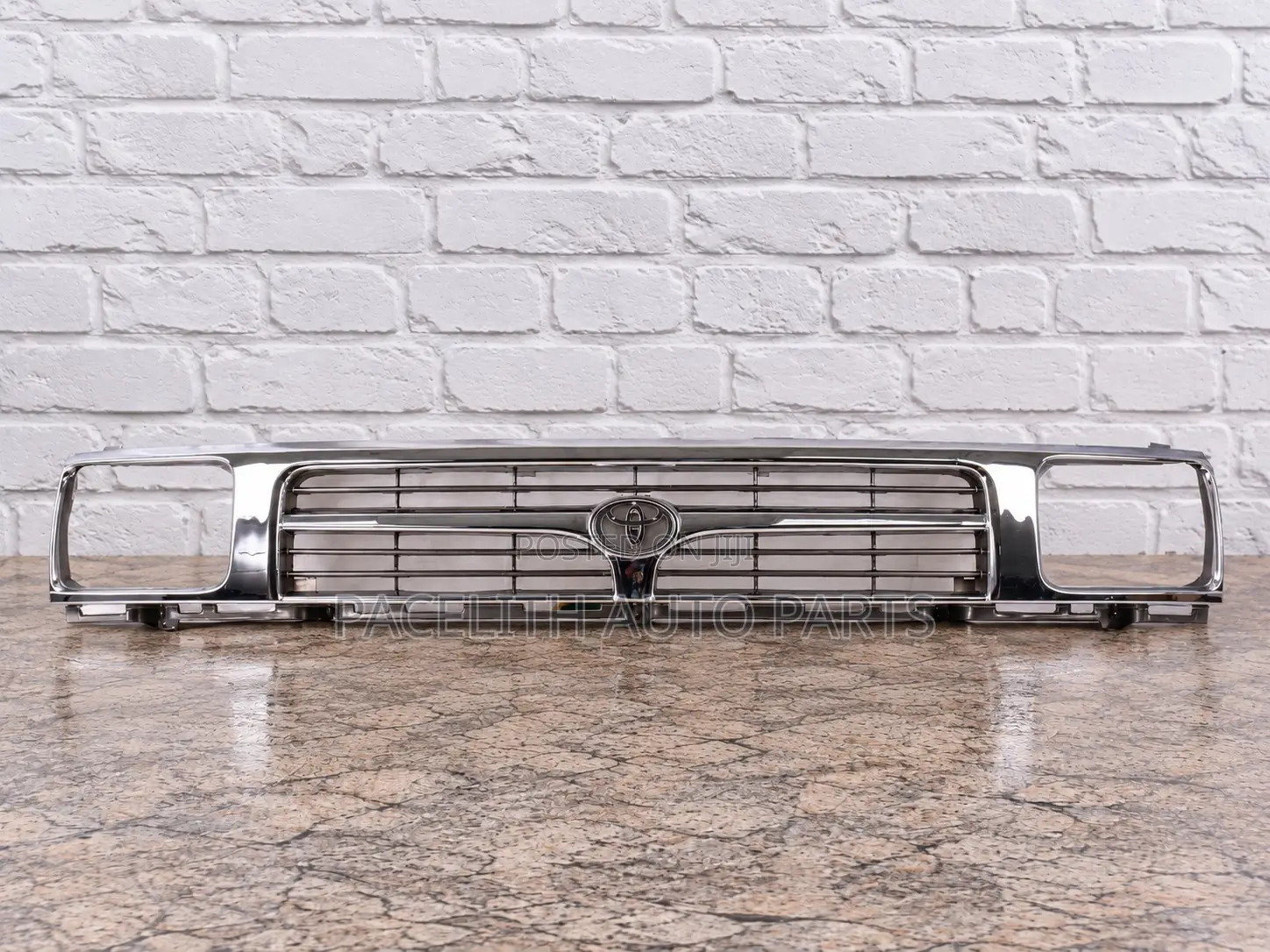 Grille Toyota Hilux Yn85 T-Type 89