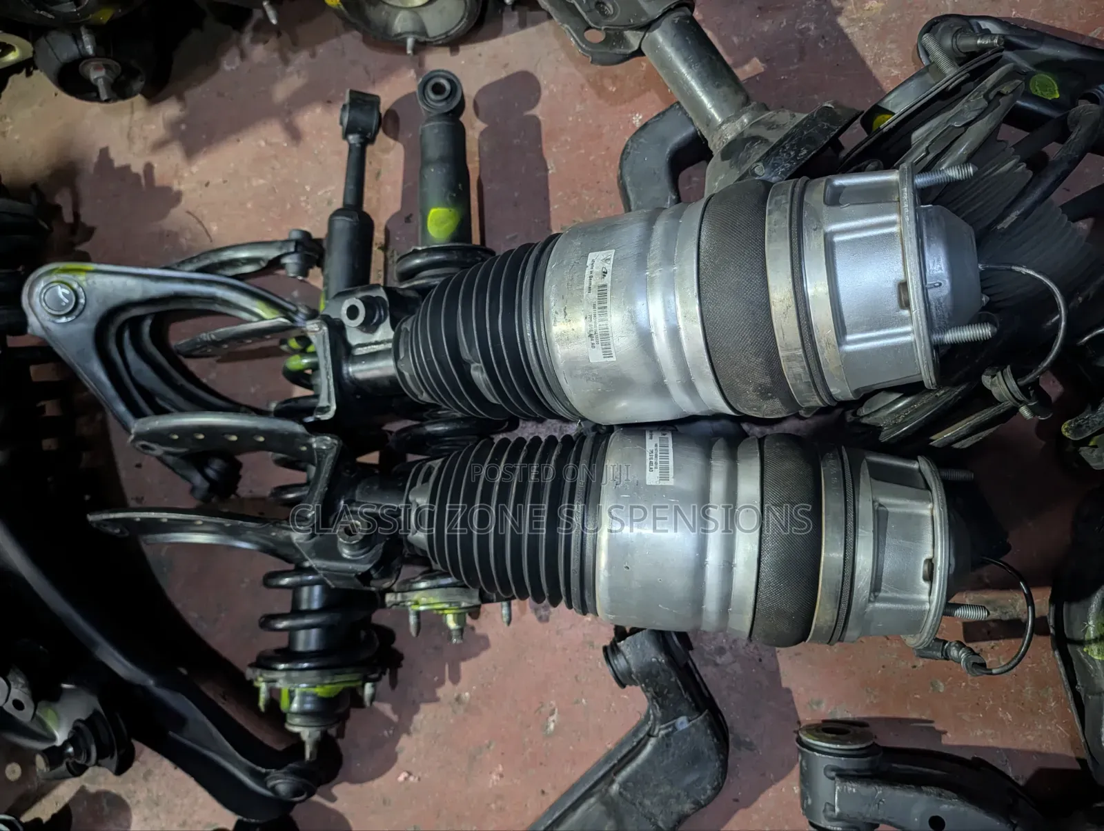 Volkswagen Tuareg Airmatic Shock Absorbers.