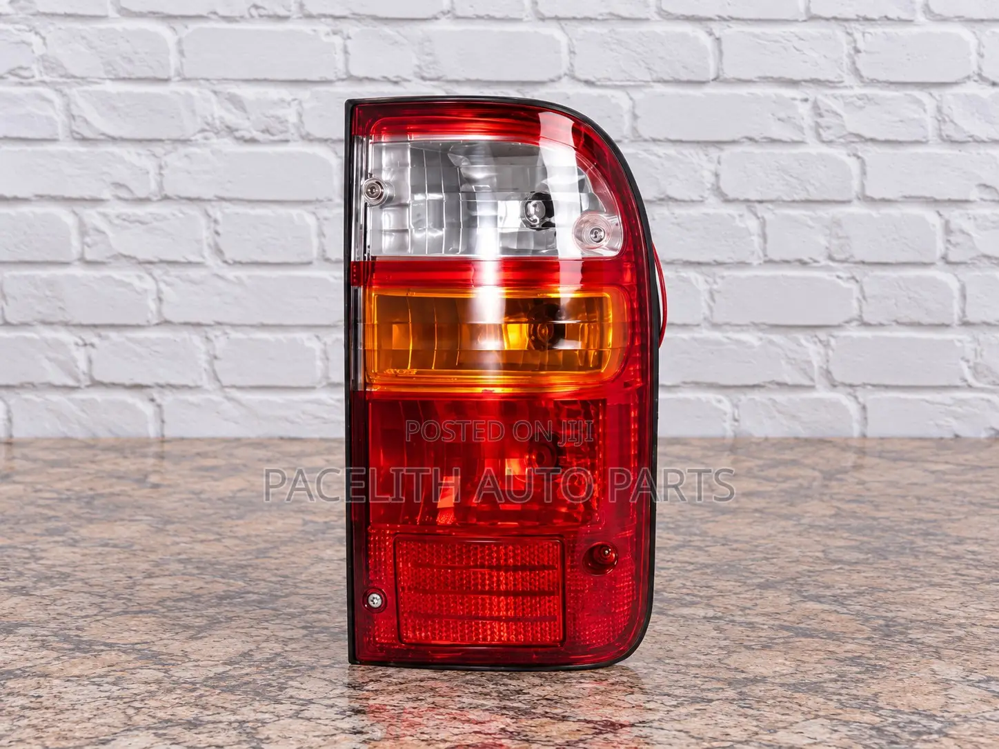Depo Tail Lamp / Light Toyota Hilux Kdn165 Clear 2001/2002/2003/2004