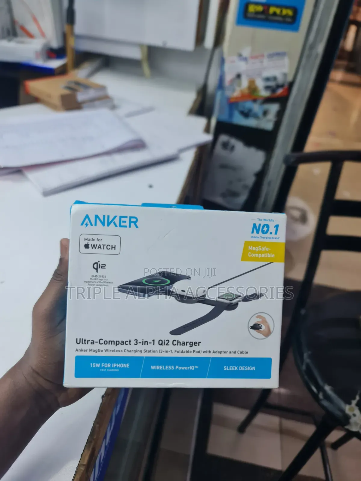 Anker MagGo Foldable, 3-in-1,ultra-Compact Wireless Charging Station