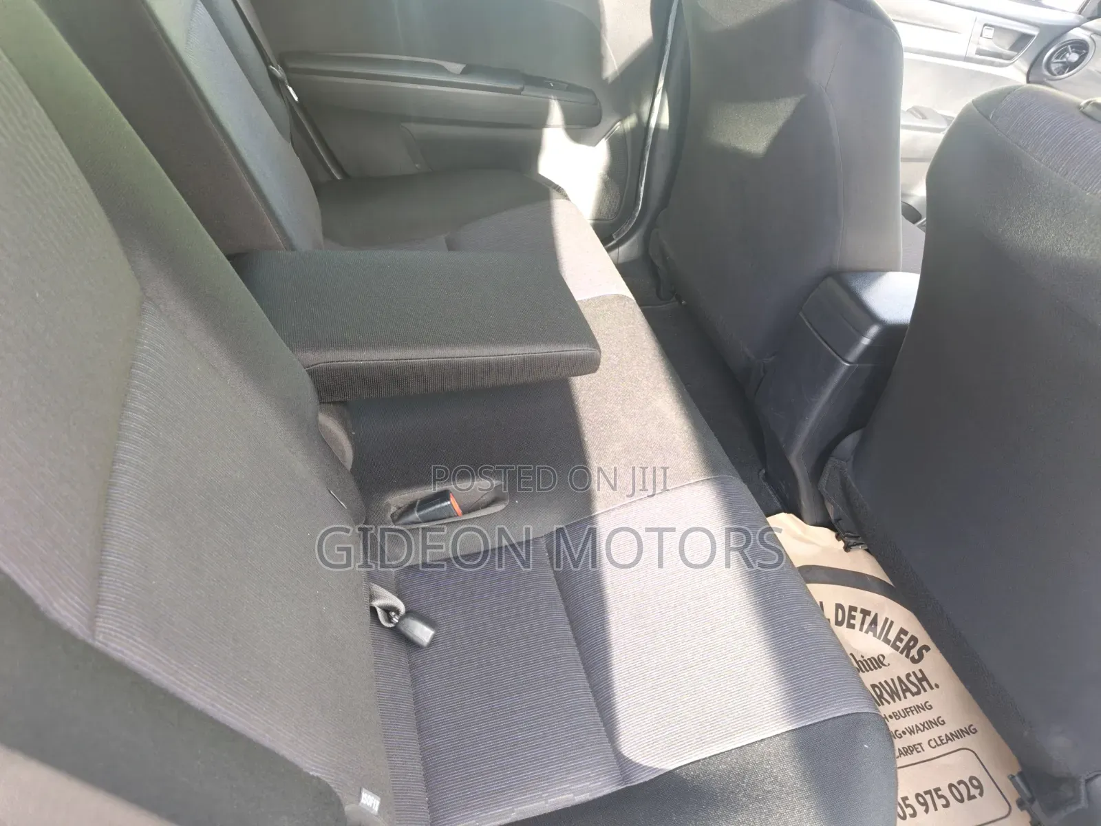 Toyota Corolla Fielder 1.5 Hybrid FWD 2019 White