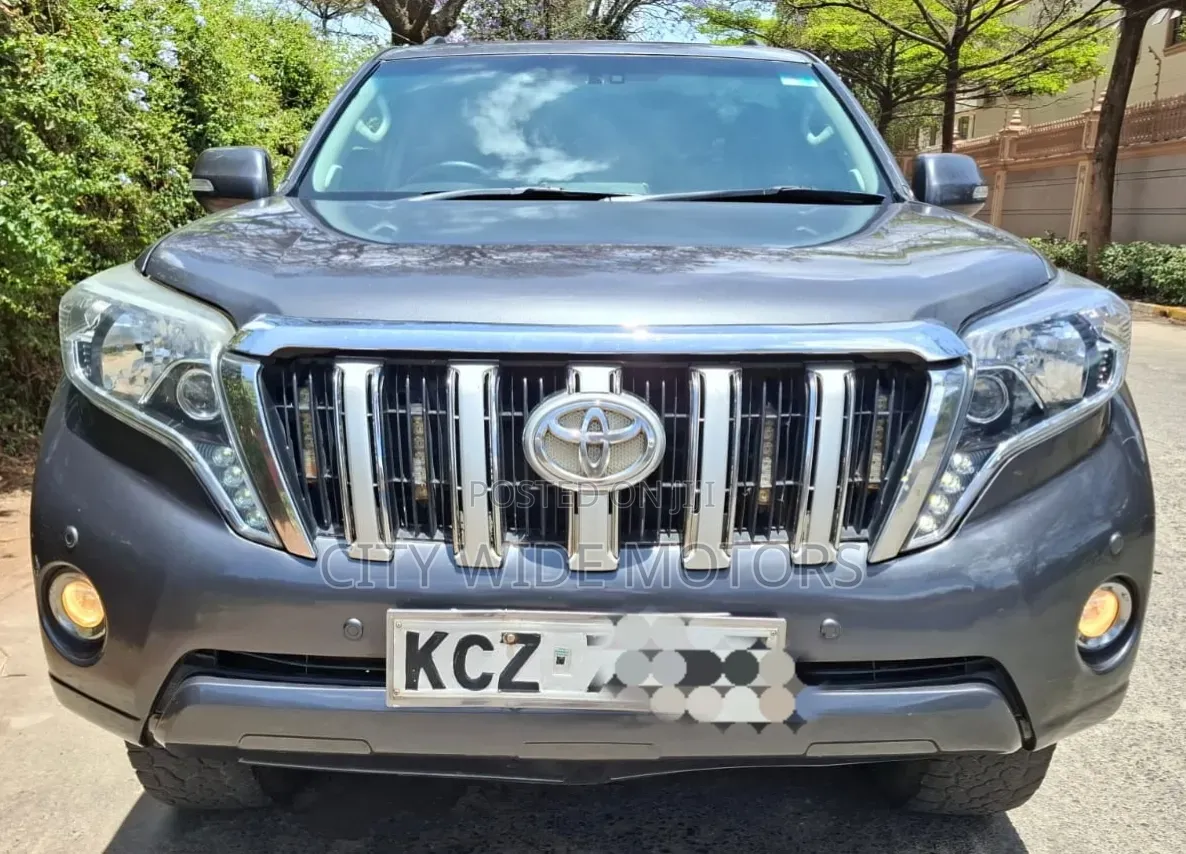 Toyota Land Cruiser Prado 3.0 TD 2013 Gray