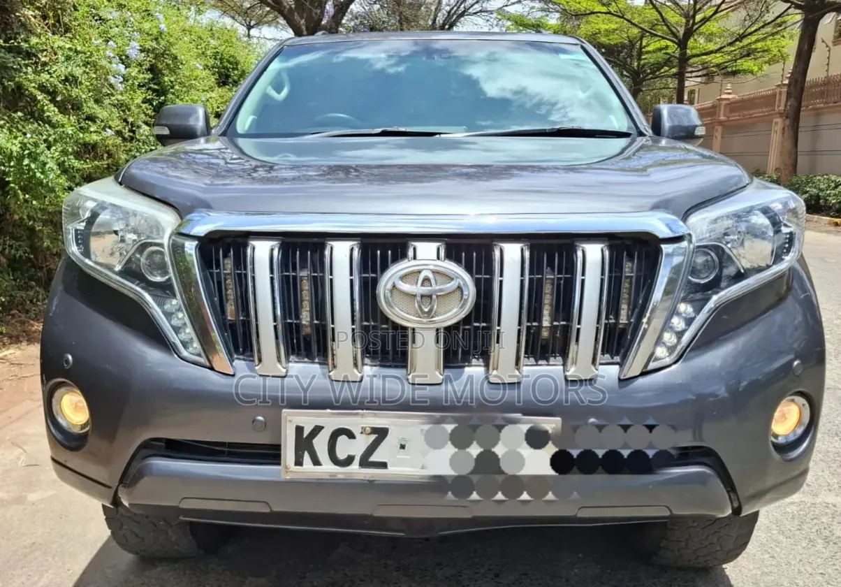 Toyota Land Cruiser Prado 3.0 TD 2013 Gray