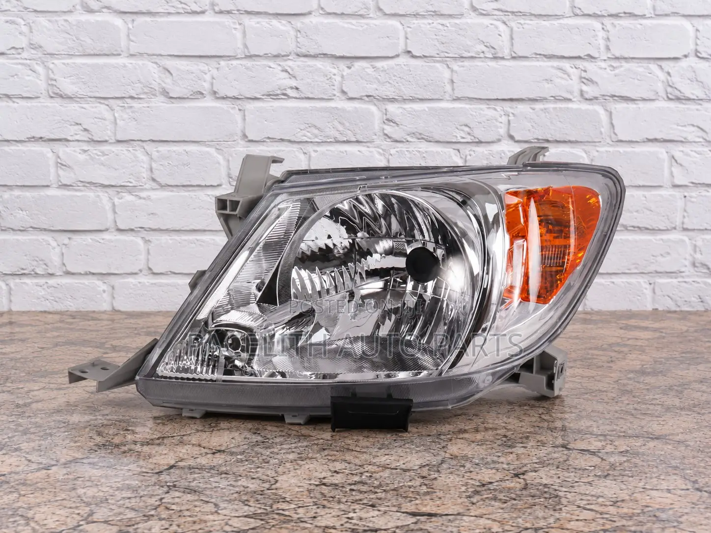 Casp Head Lamp / Light Toyota Hilux Vigo 2004/2005/2007/2008 Orange