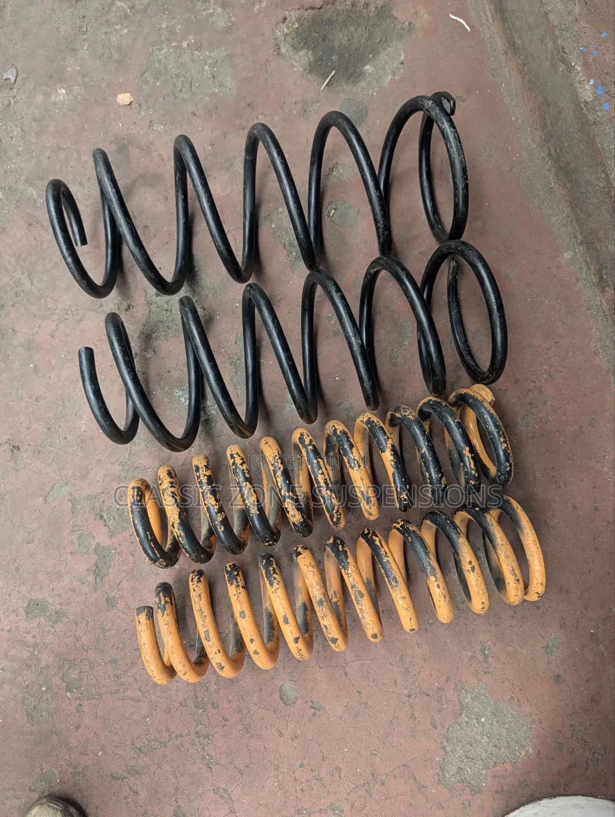 Toyota Land Cruiser 200series Coil Springs.