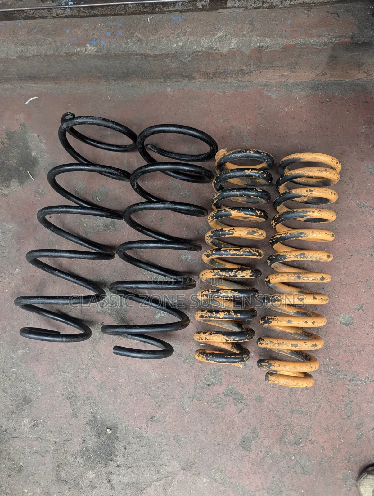 Toyota Land Cruiser 200series Coil Springs.