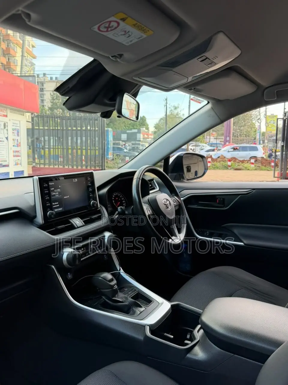 Toyota RAV4 2019 White