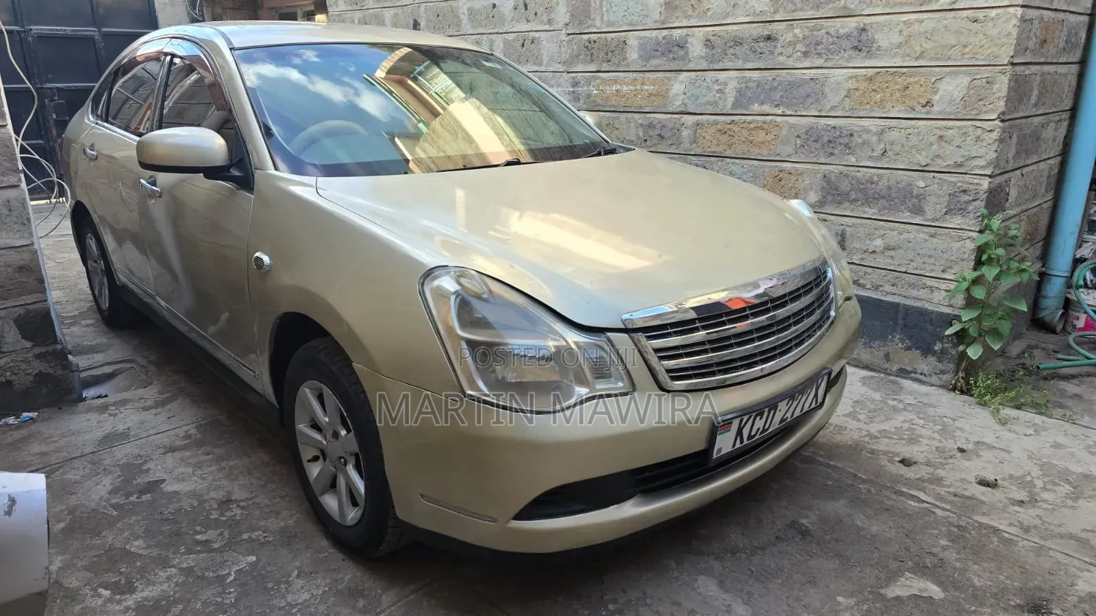 Nissan Bluebird 2008 Gold