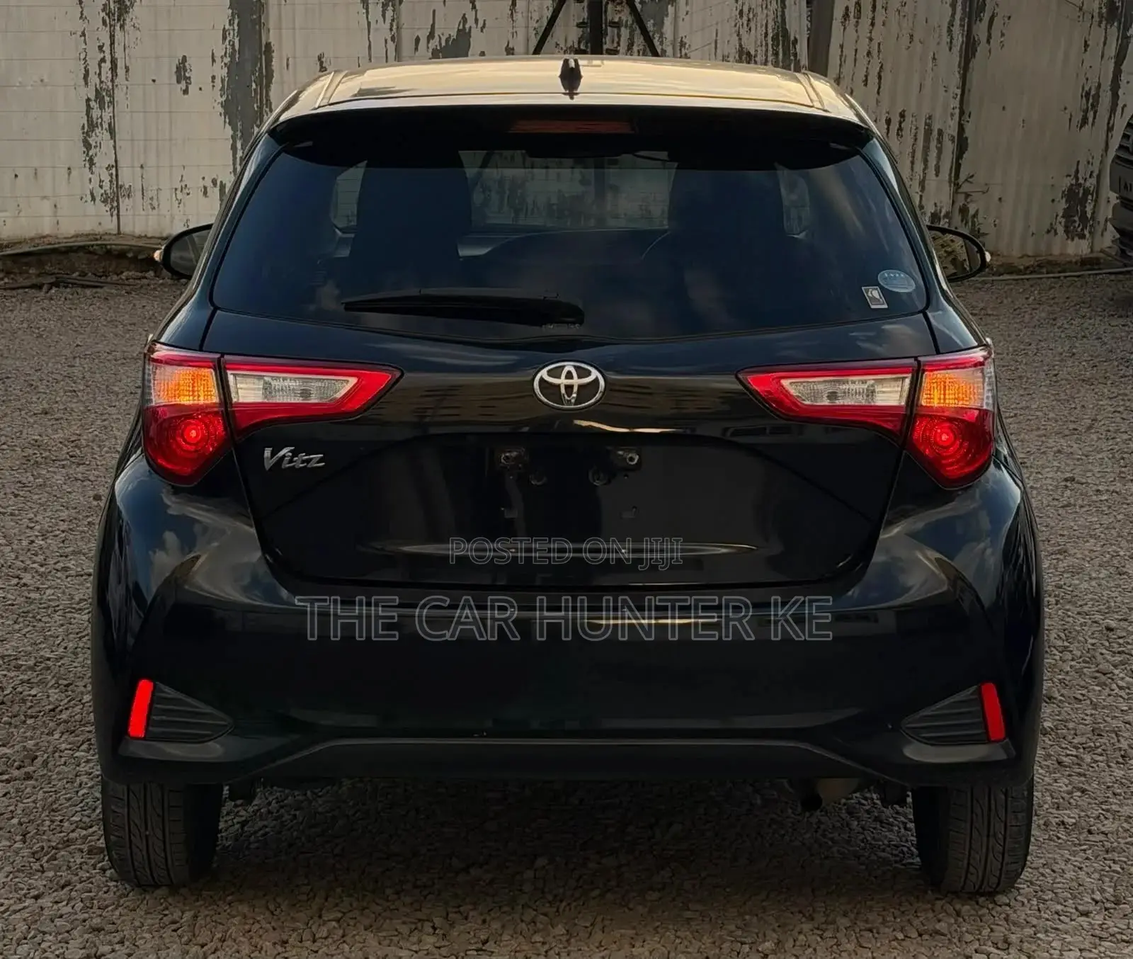 Toyota Vitz 1.0 FWD 5dr 2019 Black
