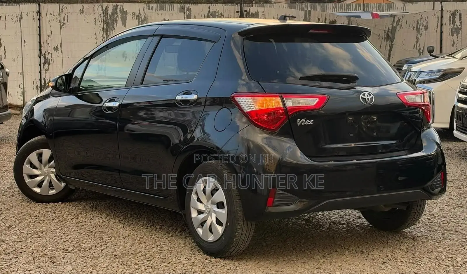 Toyota Vitz 1.0 FWD 5dr 2019 Black