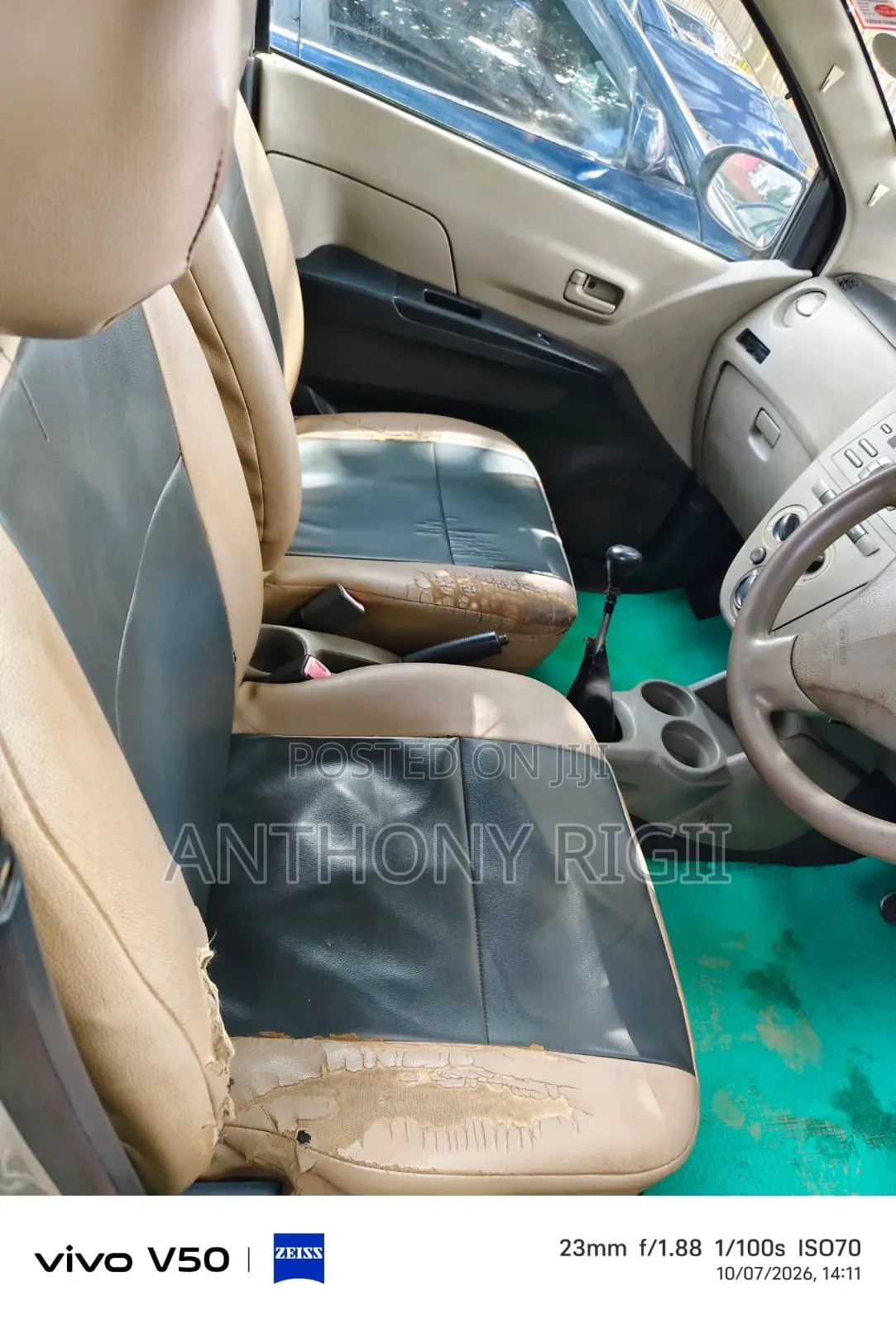 Daihatsu Mira 2012 Gold