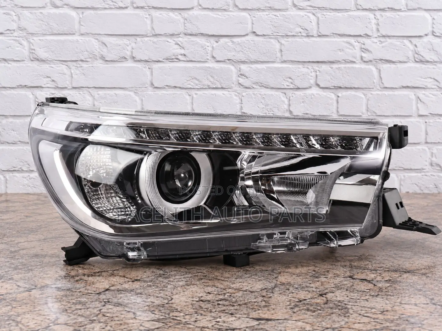 Head Lamp / Light Toyota Hilux Revo Rocco With LED 2015/2016/2017/2018