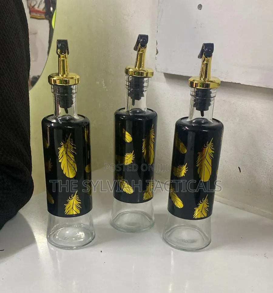 *Oil and Vinegar Glass Dispenser Vinegar