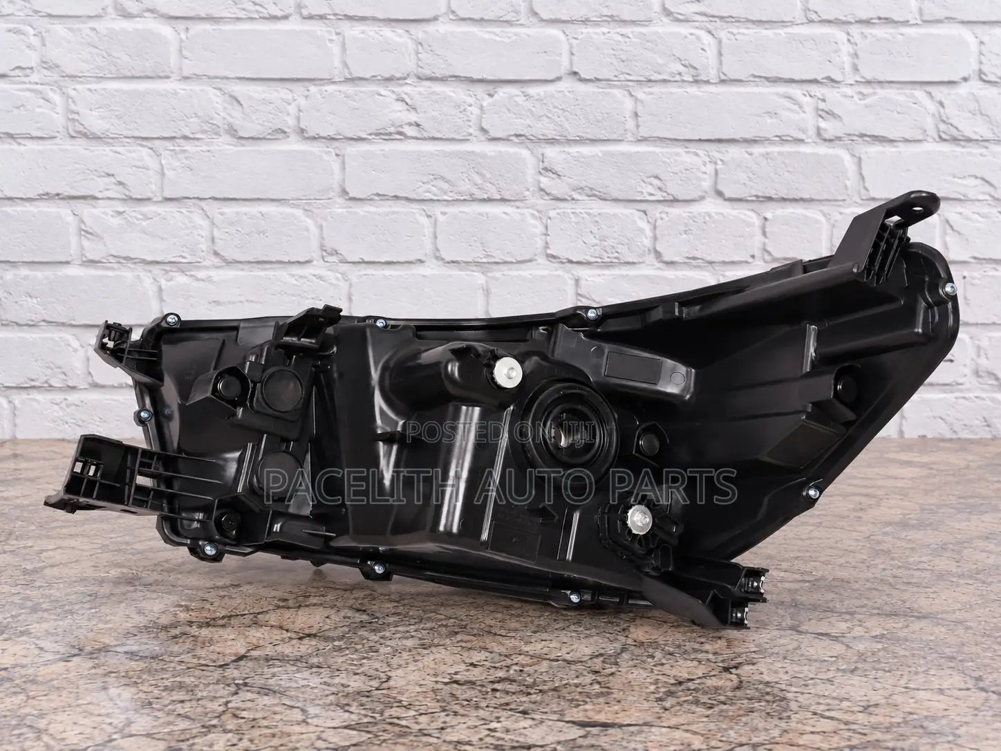 Head Lamp / Light Toyota Hilux Revolution 2015/2016/2017
