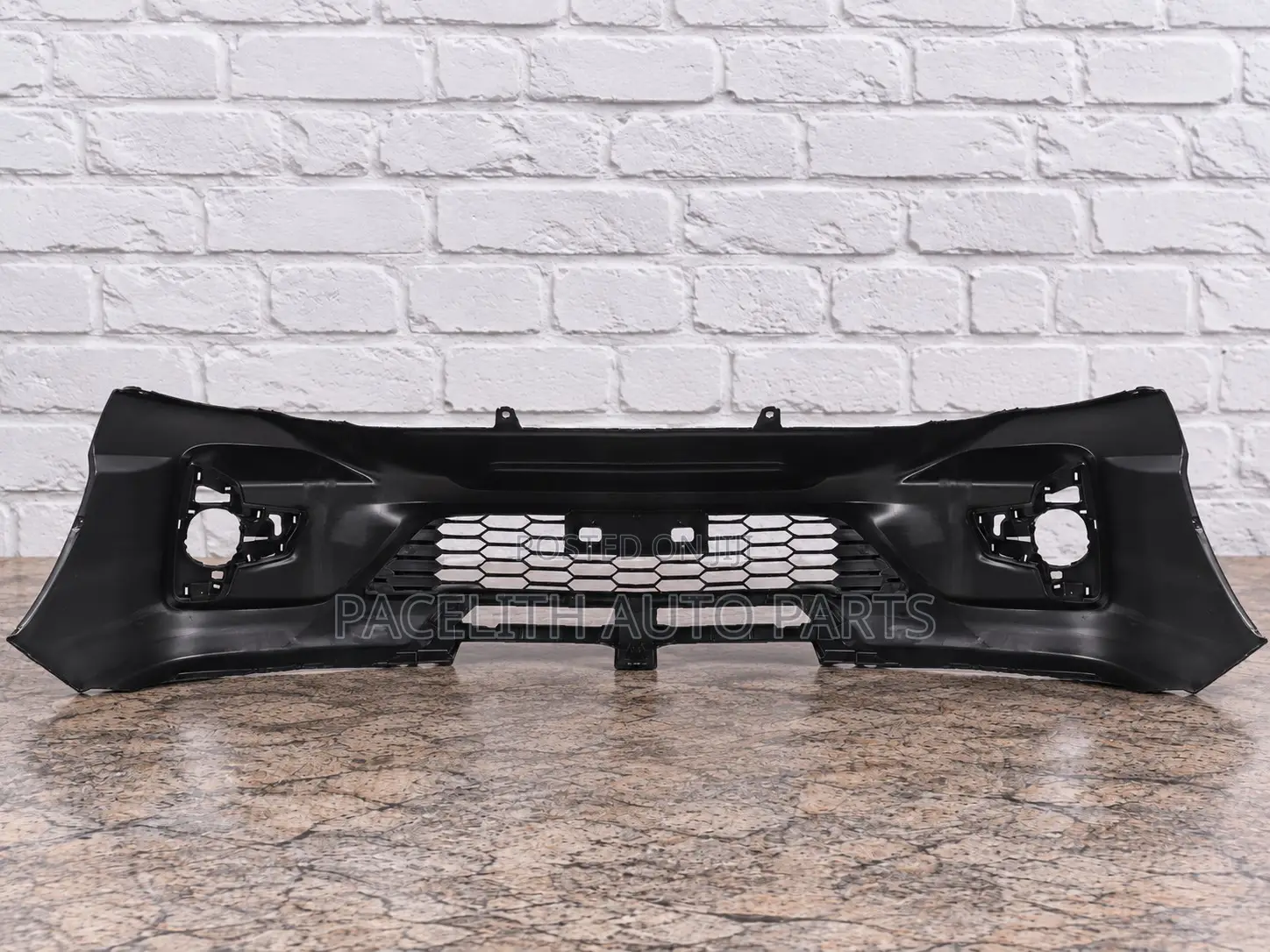 Front Bumper Toyota Hilux Revolution 2015/Wd 2wd
