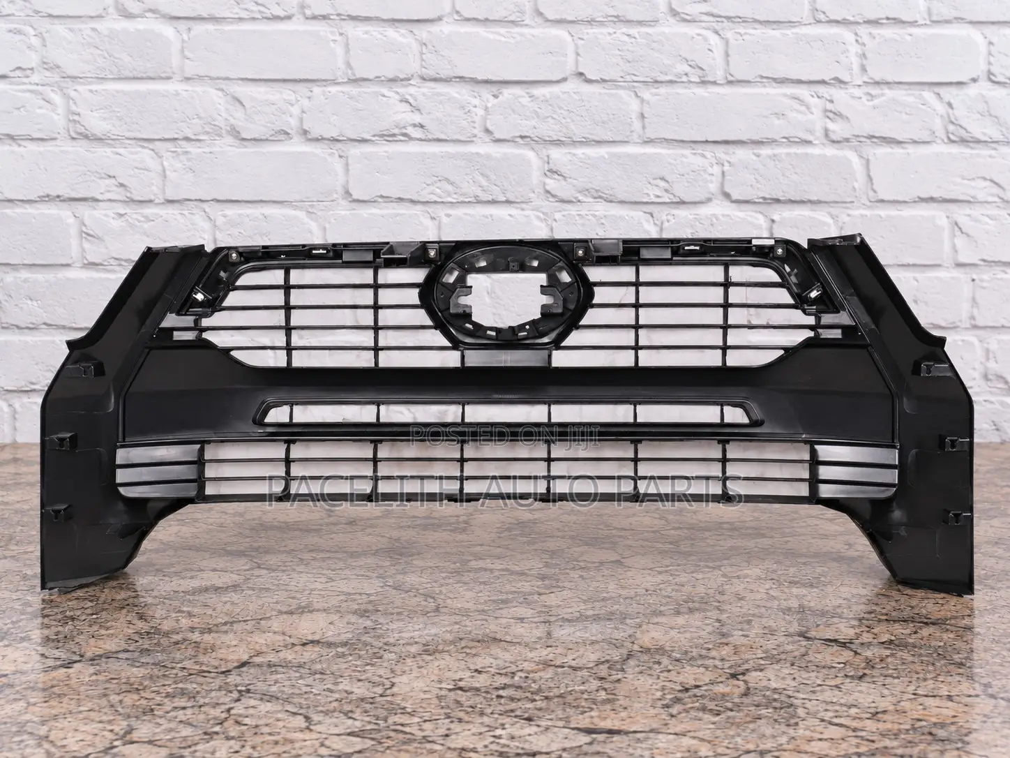 Front Grille Toyota Hilux Revolution Rocco 2021